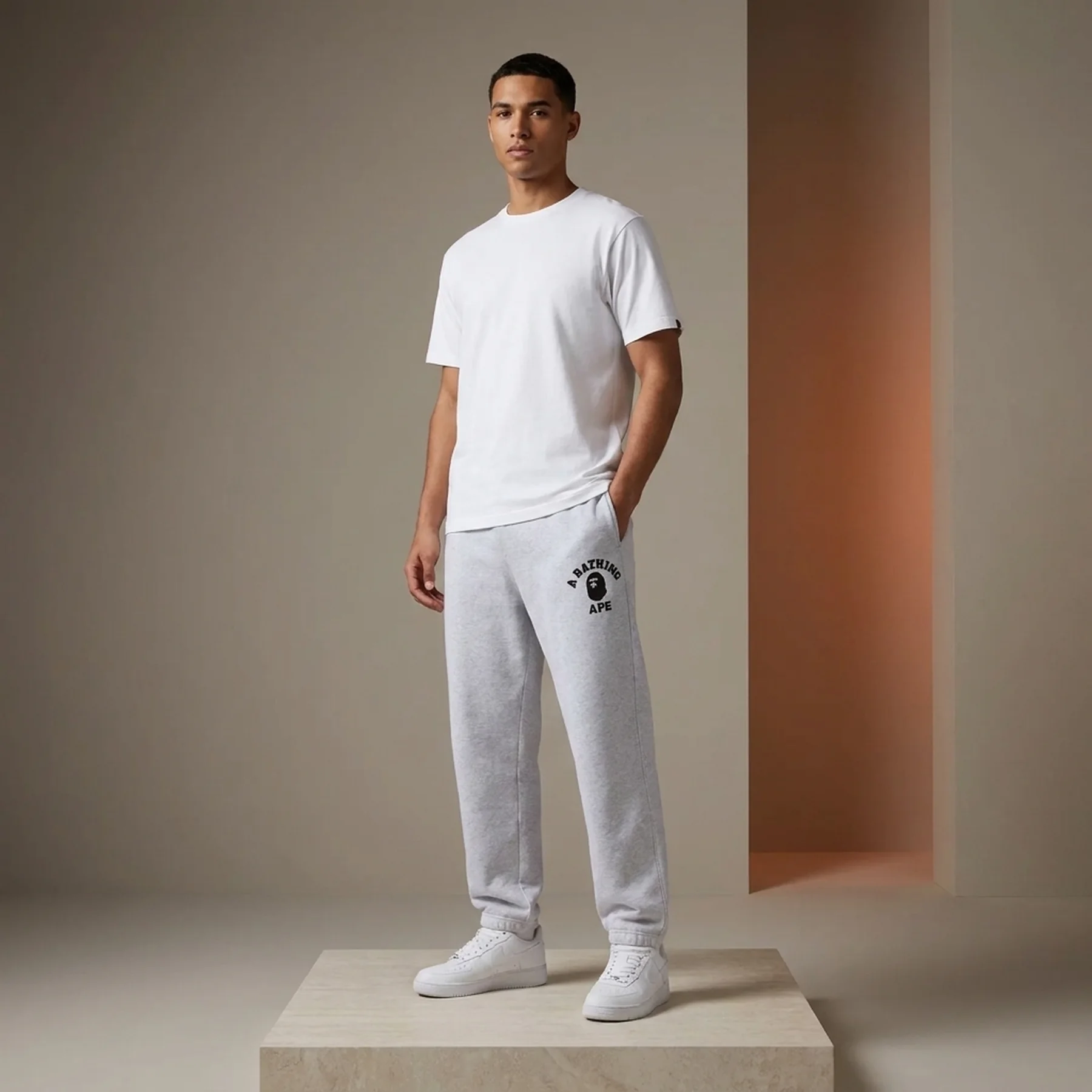 Широкі штани A BATHING APE Men's College