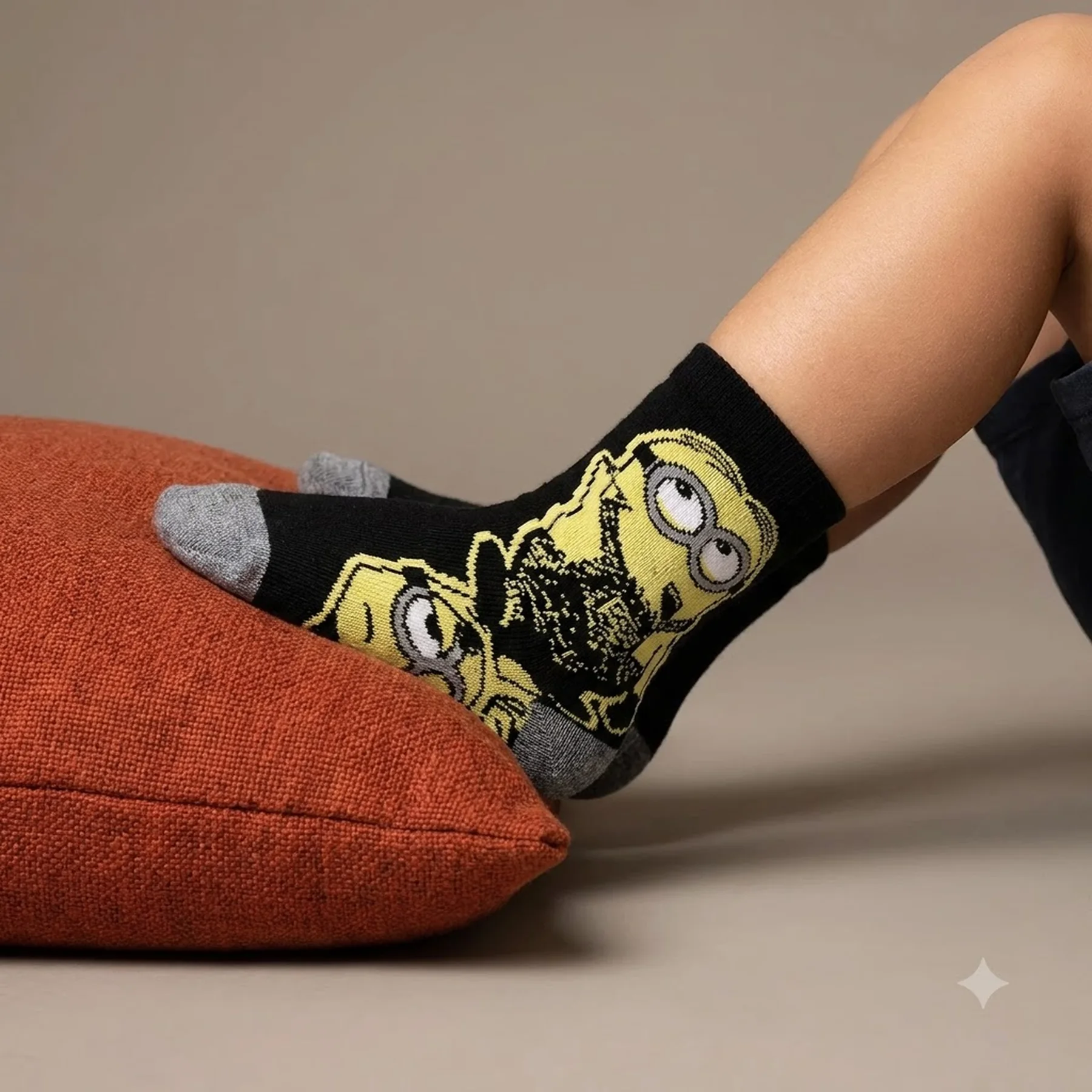 Шкарпетки MINION BOB GROS чорний, сірий Діт 31-34, арт.37014-5