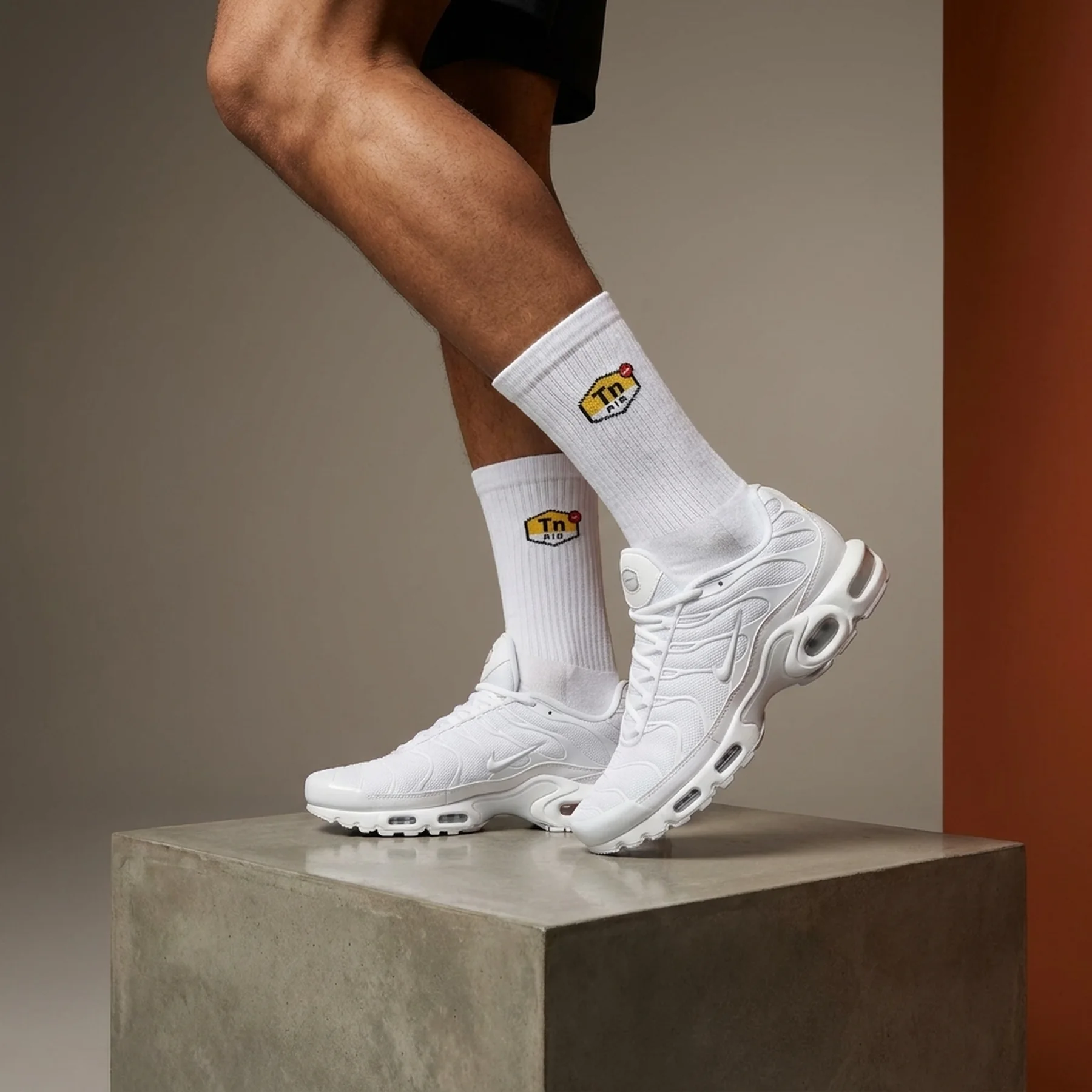 Шкарпетки Nike U Nk Ed Ess Crew 1Pr 168 Am Tn (DR9752-100)
