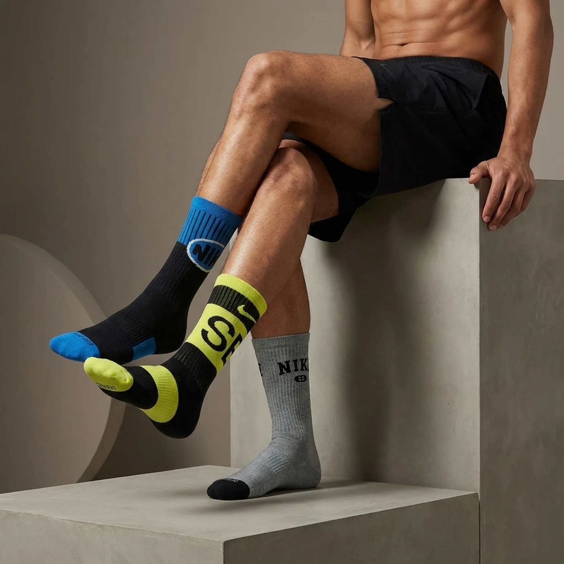 Шкарпетки Nike U NK SB EVERYDAY MAX LTWT CREW 3 пари