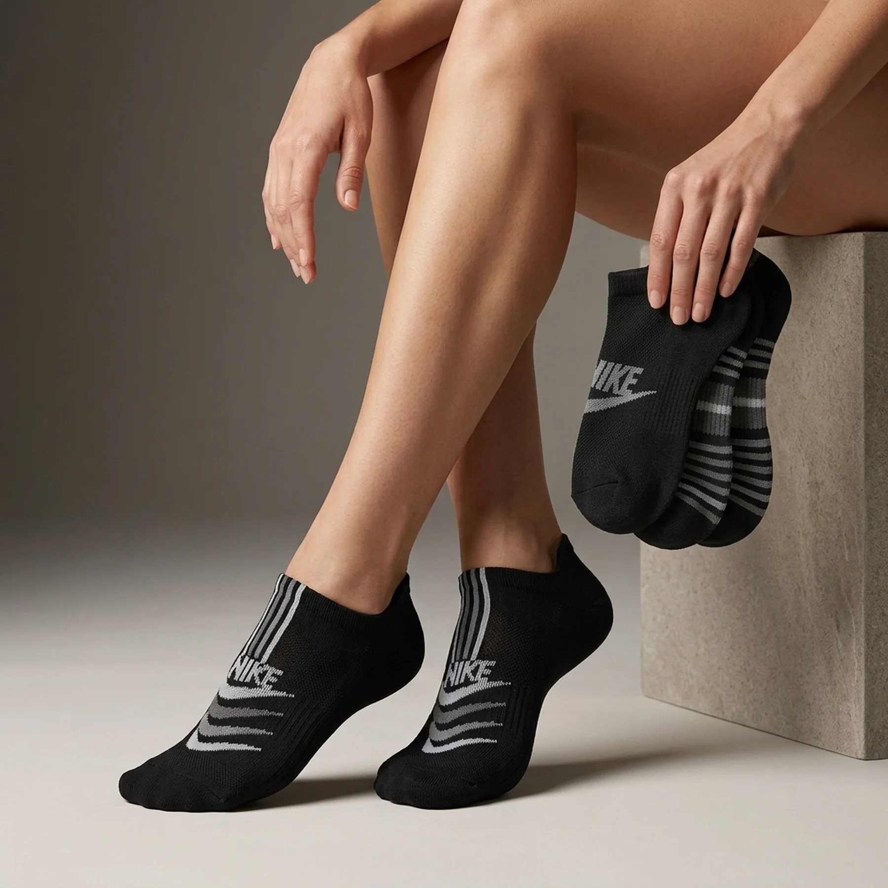 Шкарпетки Nike W NK EVERYDAY PLUS LTWT NS 3 пари