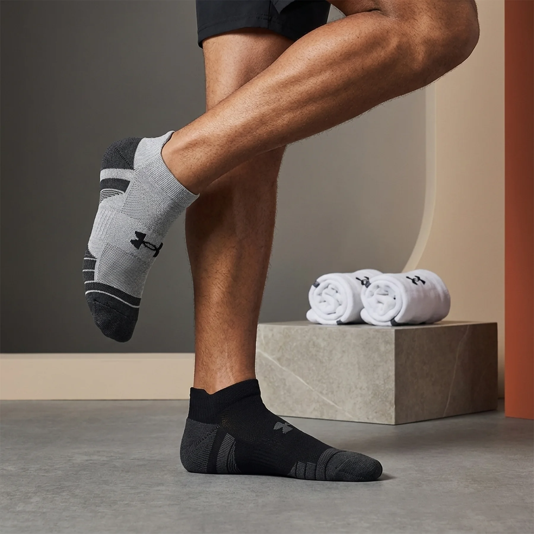 Шкарпетки Under Armour Ua Perf Tech 6Pk Ns (1386243-011)