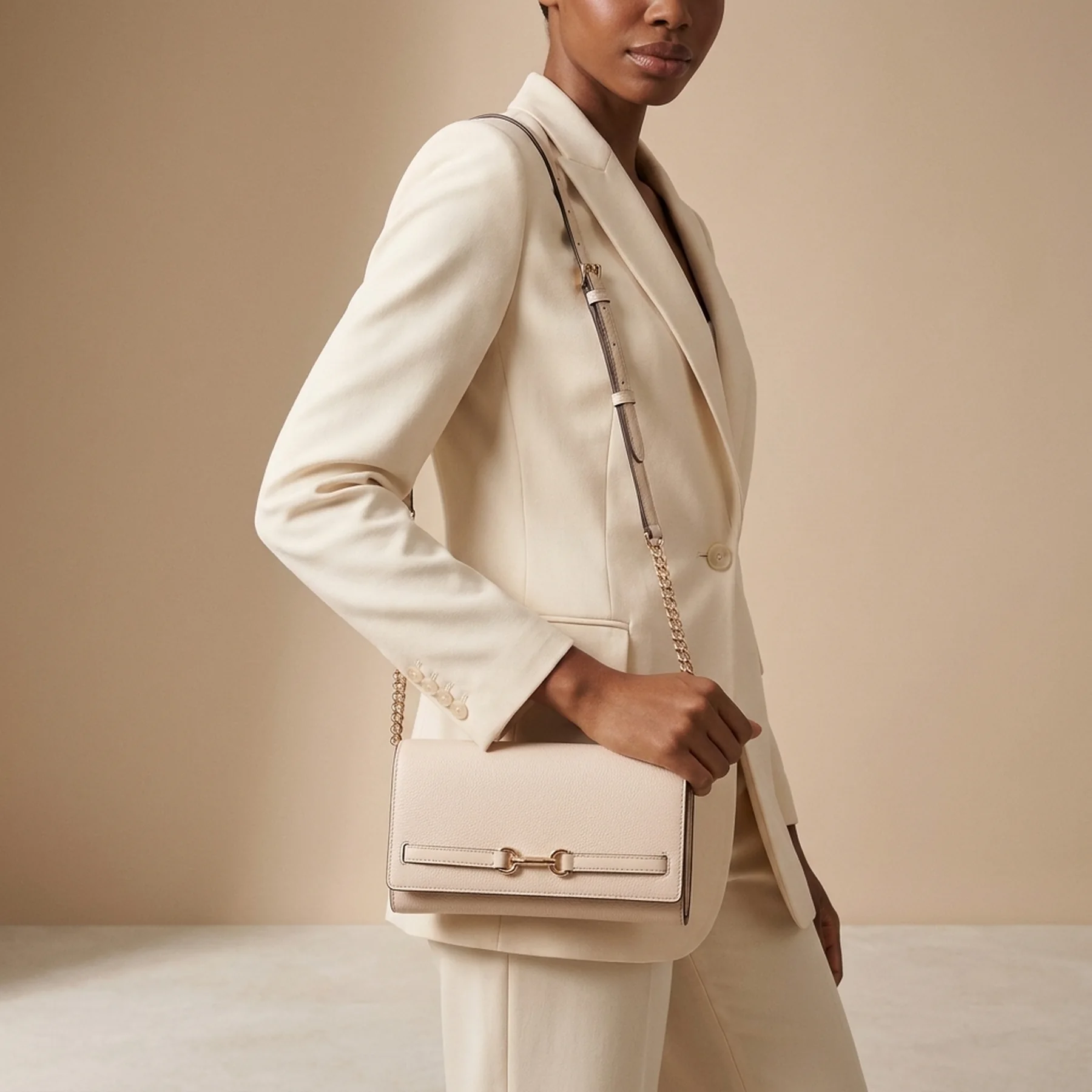 Шкіряна сумка через плече Carson Michael Kors 1159859045 Молочний
