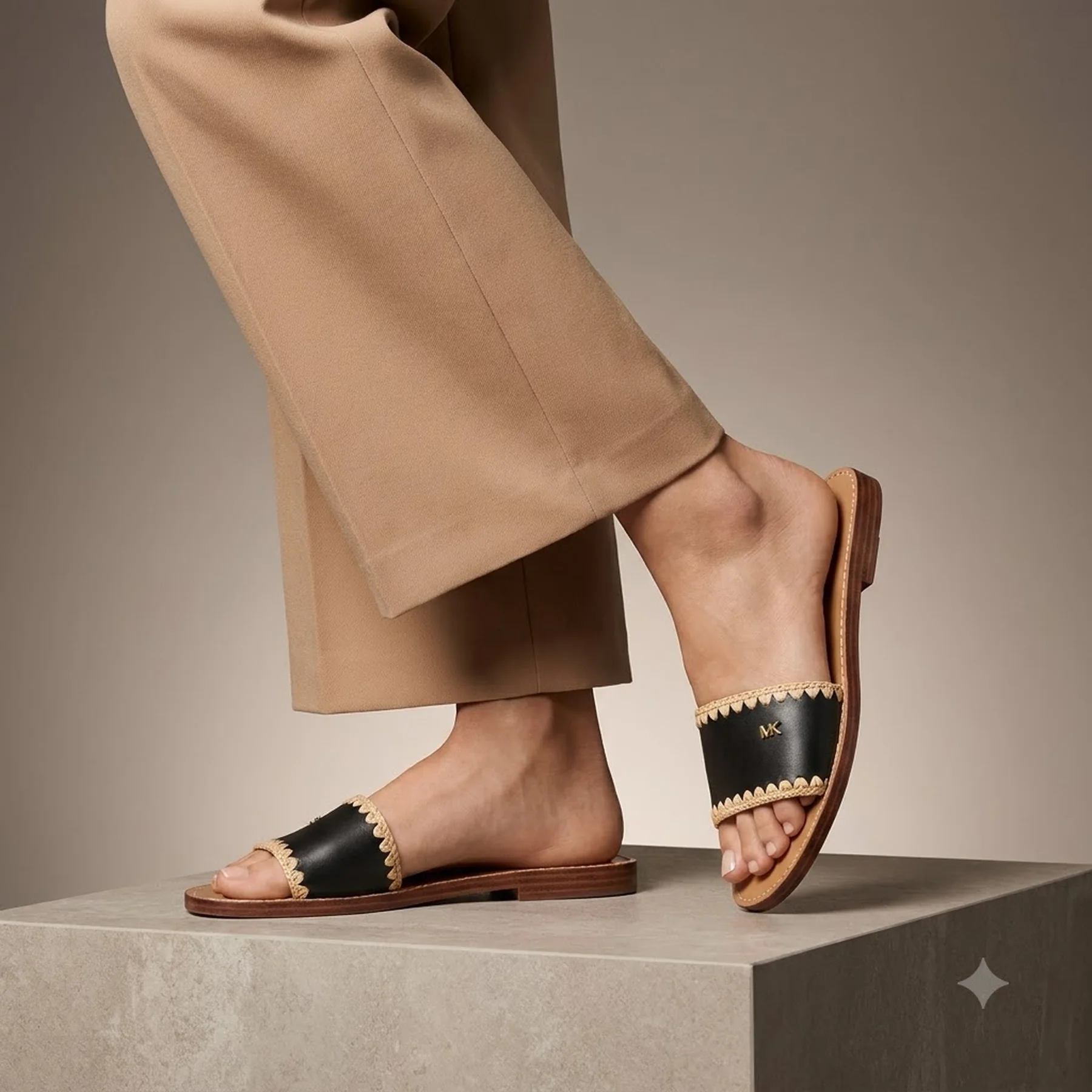 Шкіряні шльопанці Drea Michael Kors 40