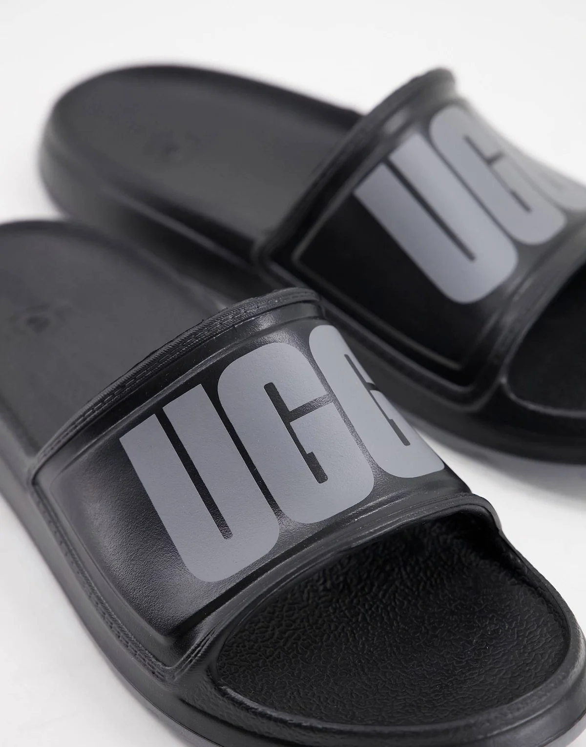 Шльопанці чоловічі UGG з логотипом 1159783150