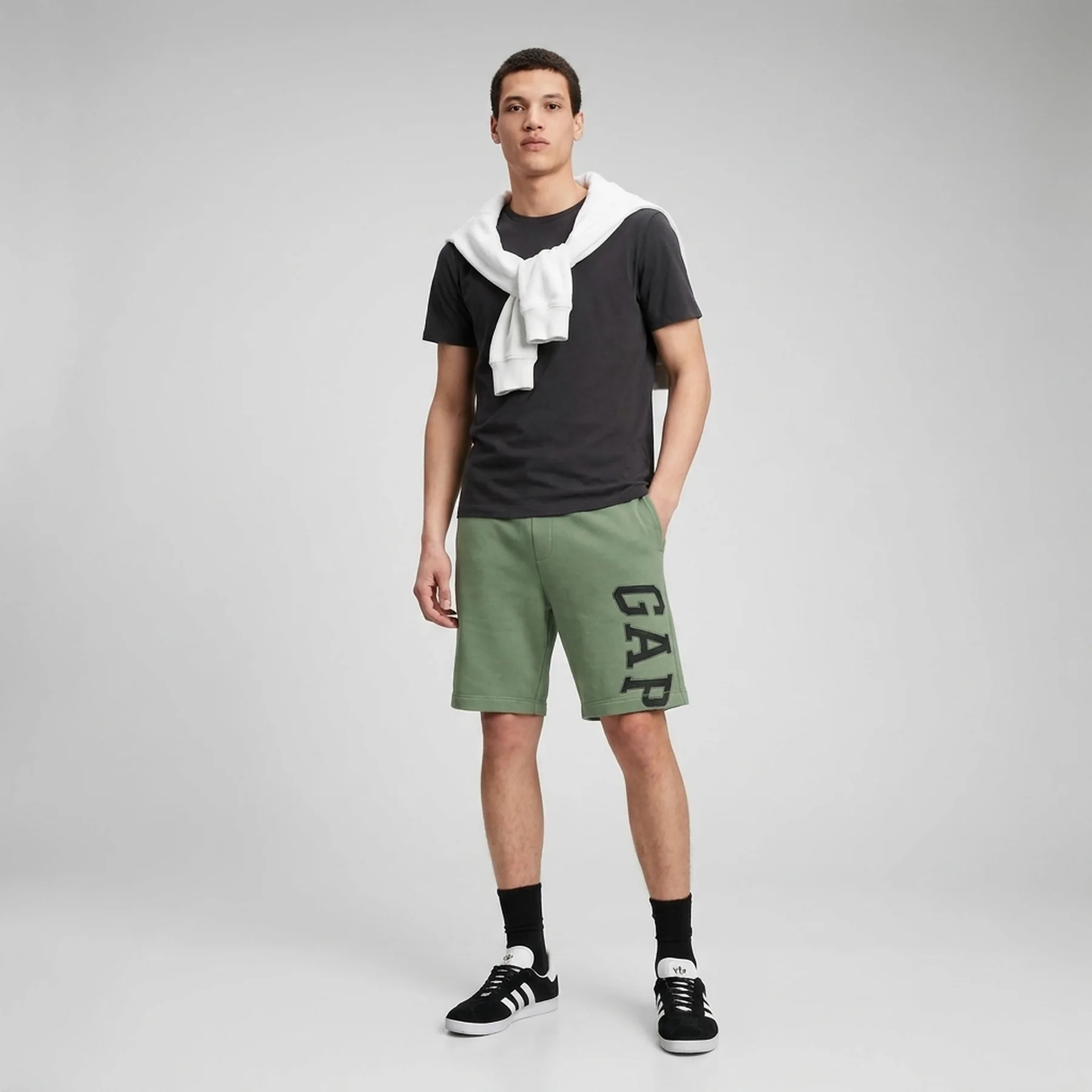 Шорти чоловічі Gap J - Side Arch Short Green (541617-00)