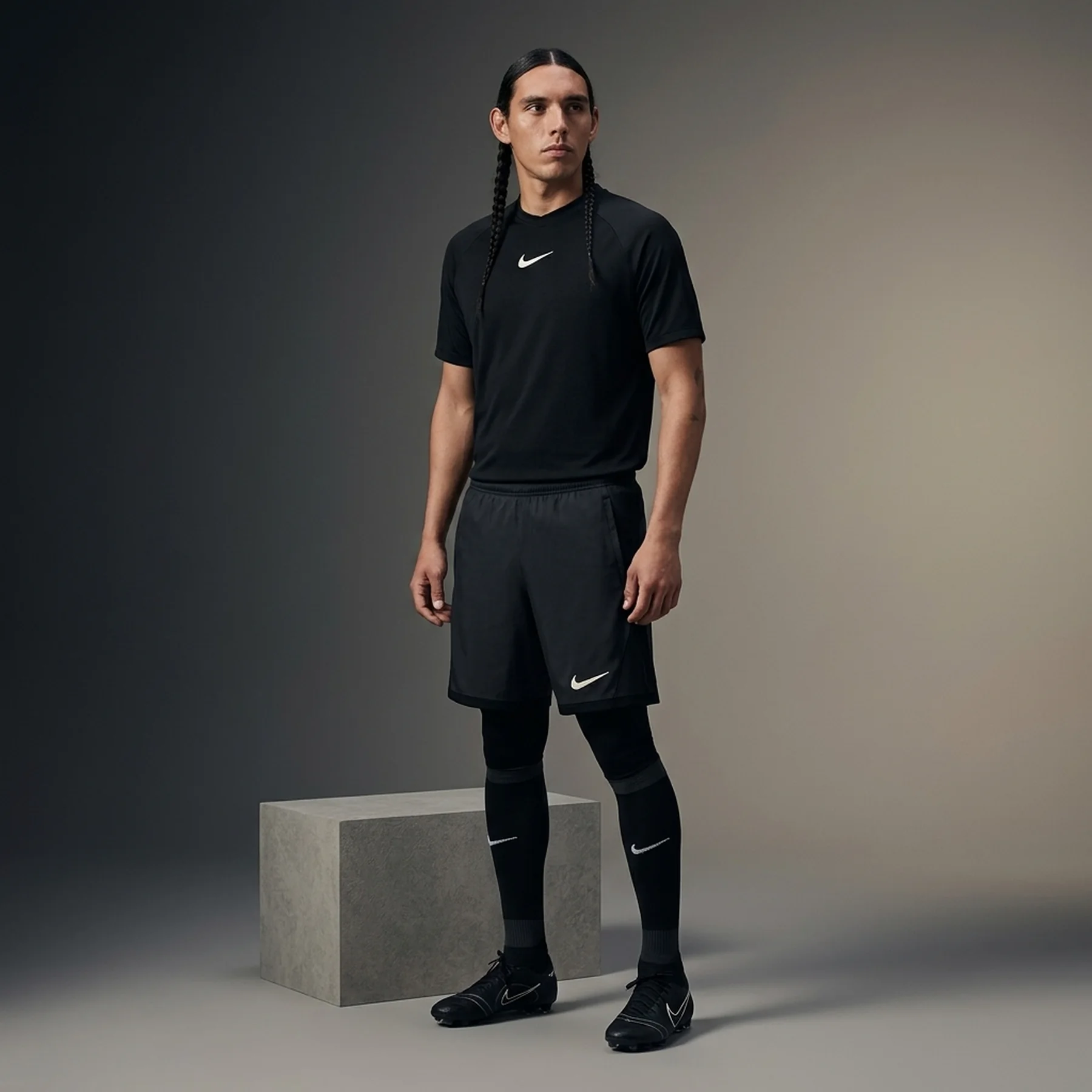 Шорти чоловічі Nike Academy Dri-Fit (HJ4247-010)