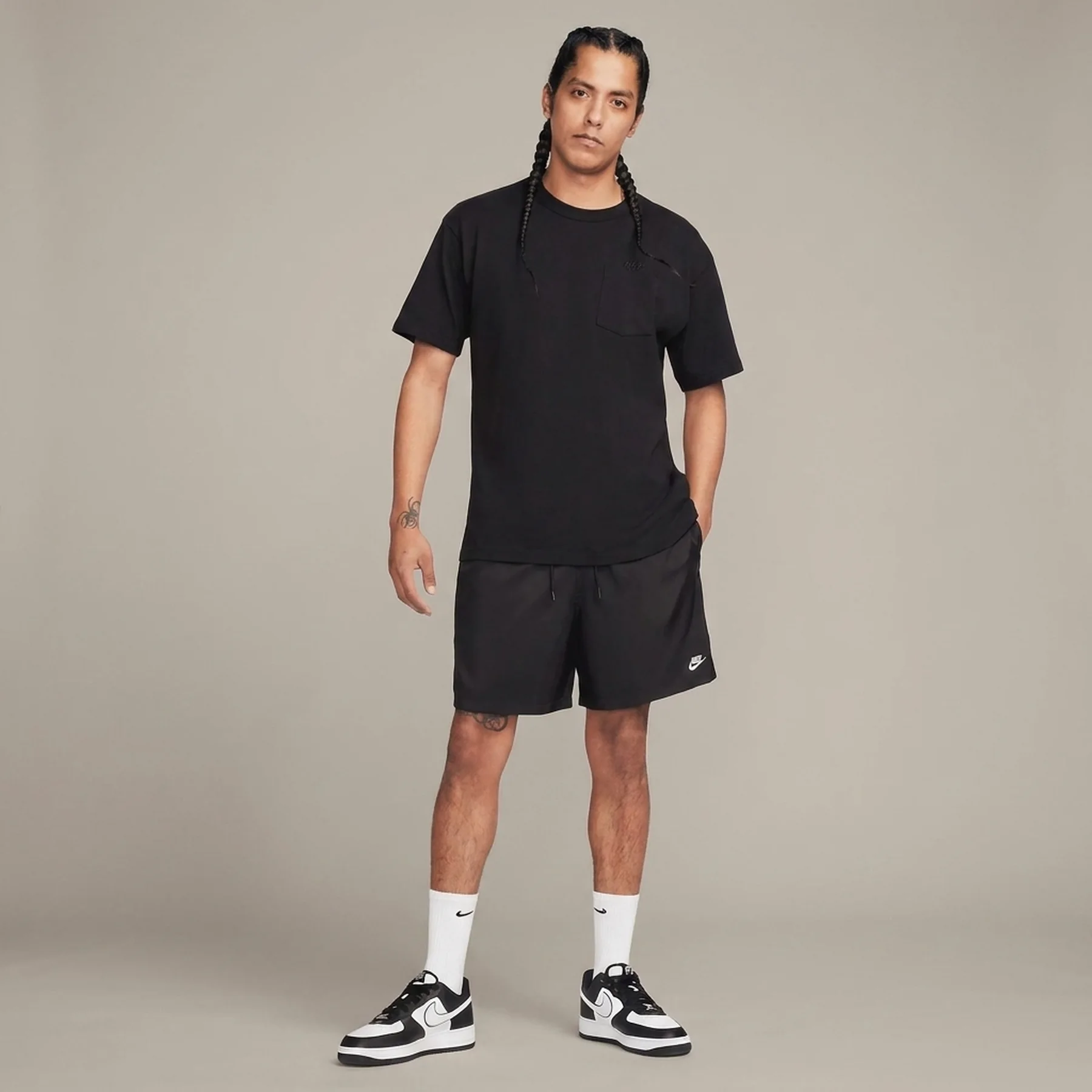 Шорти чоловічі Nike Club (FN3307-010)