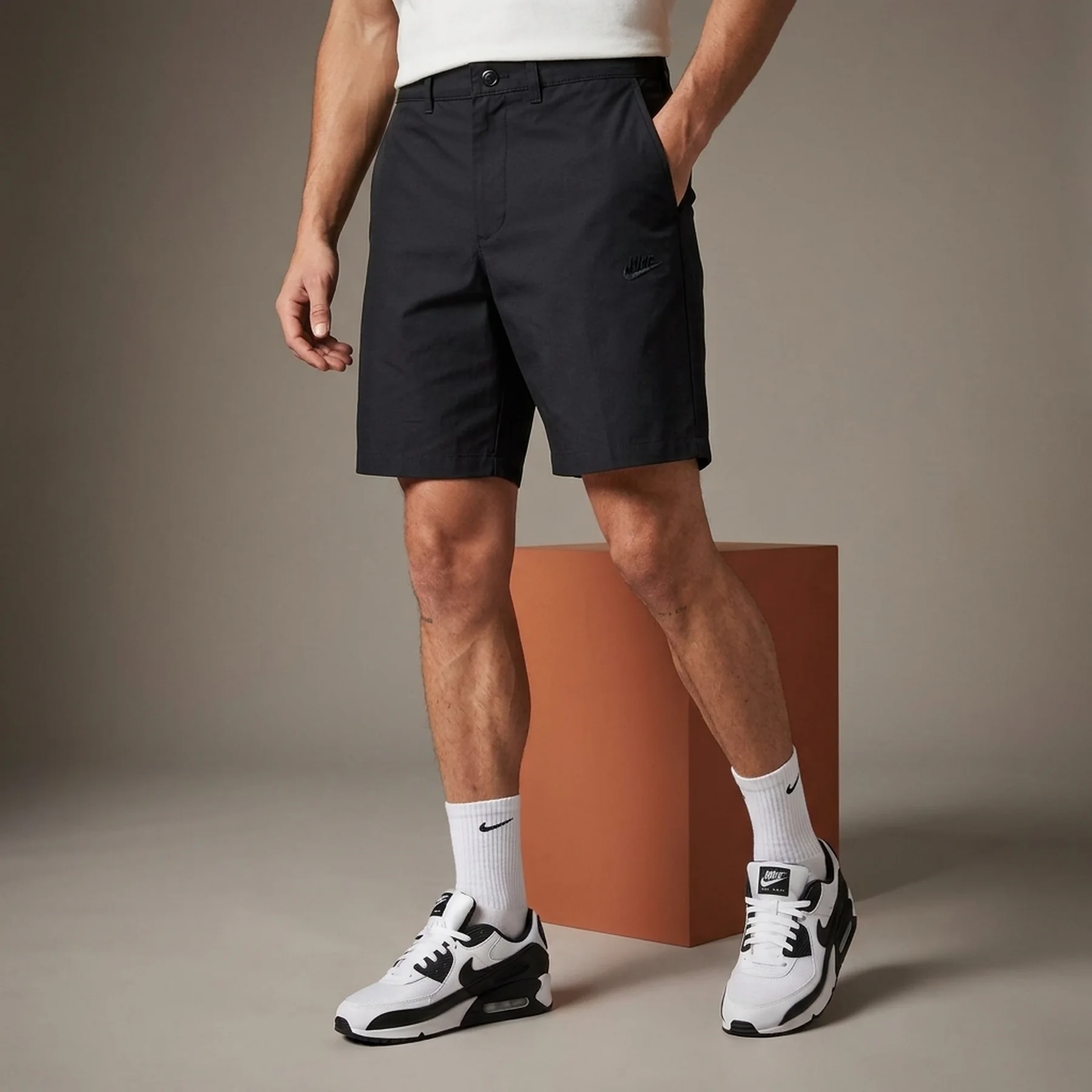 Шорти чоловічі Nike Club (FZ5772-010)