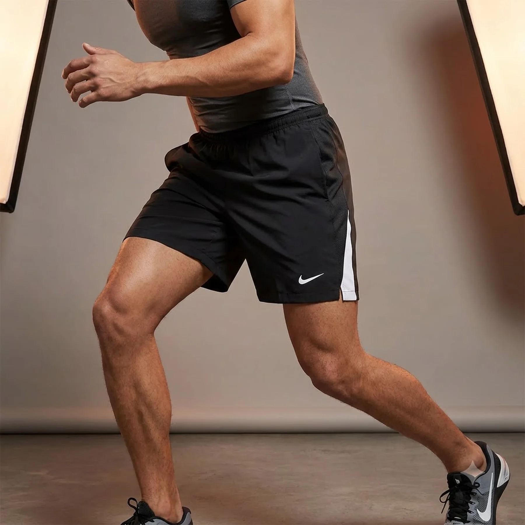 Шорти чоловічі Nike Dri-Fit Venom Woven Short Iv (FD7440-010)