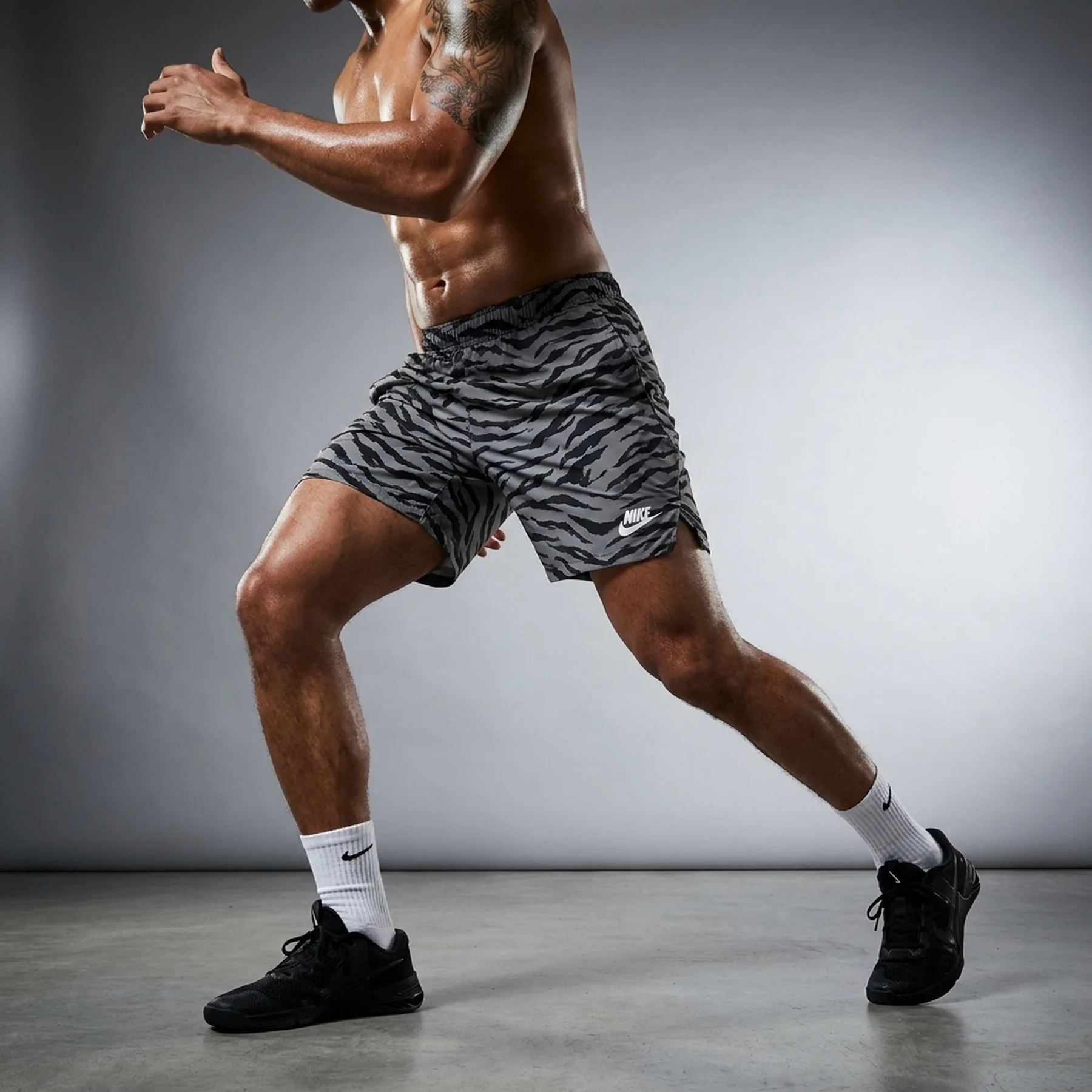 Шорти чоловічі Nike Sport Clash Mens Training Shorts Grey (DM6517-010)