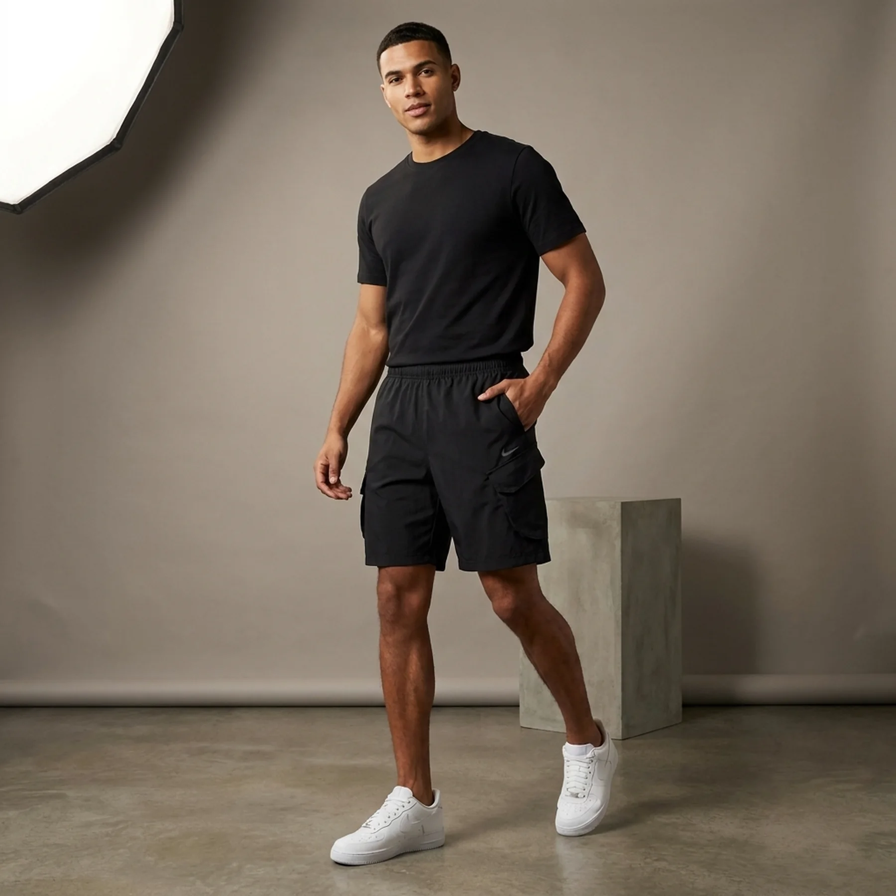 Шорти чоловічі Nike Sportswear City Utility (FZ4903-010)