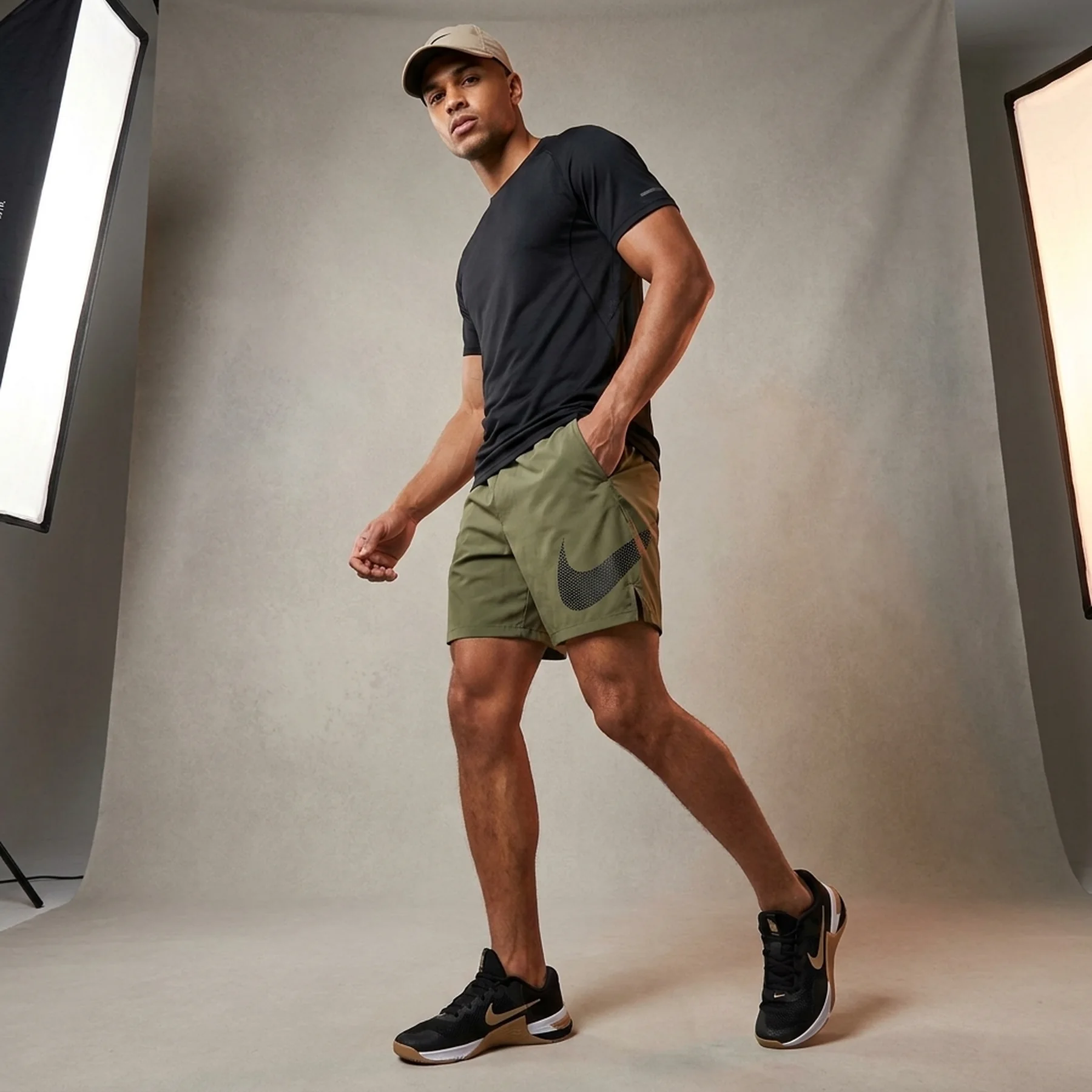 Шорти чоловічі Nike Tech Woven Green (HJ0679-320)