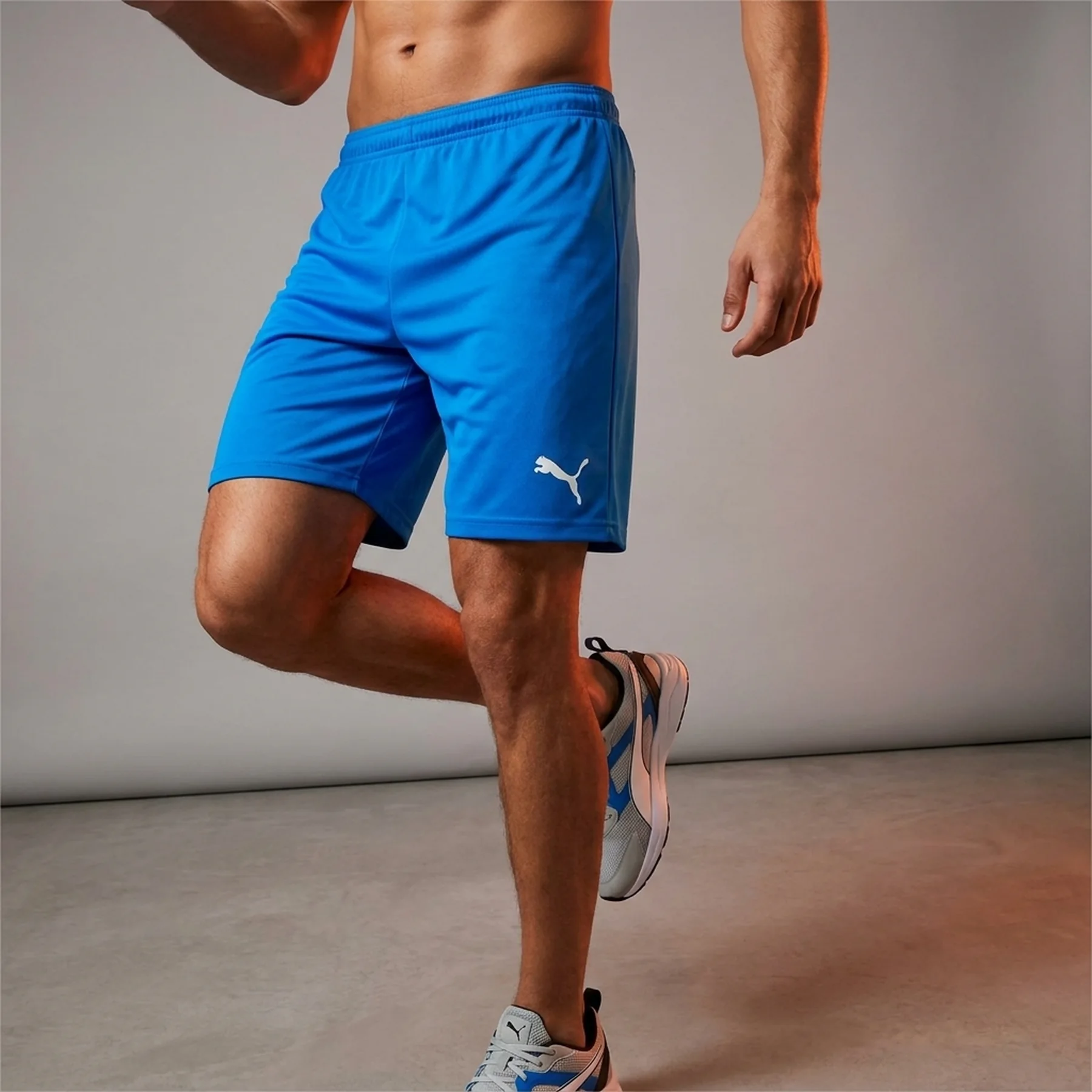 Шорти чоловічі Puma Teamrise Short (704942-02)