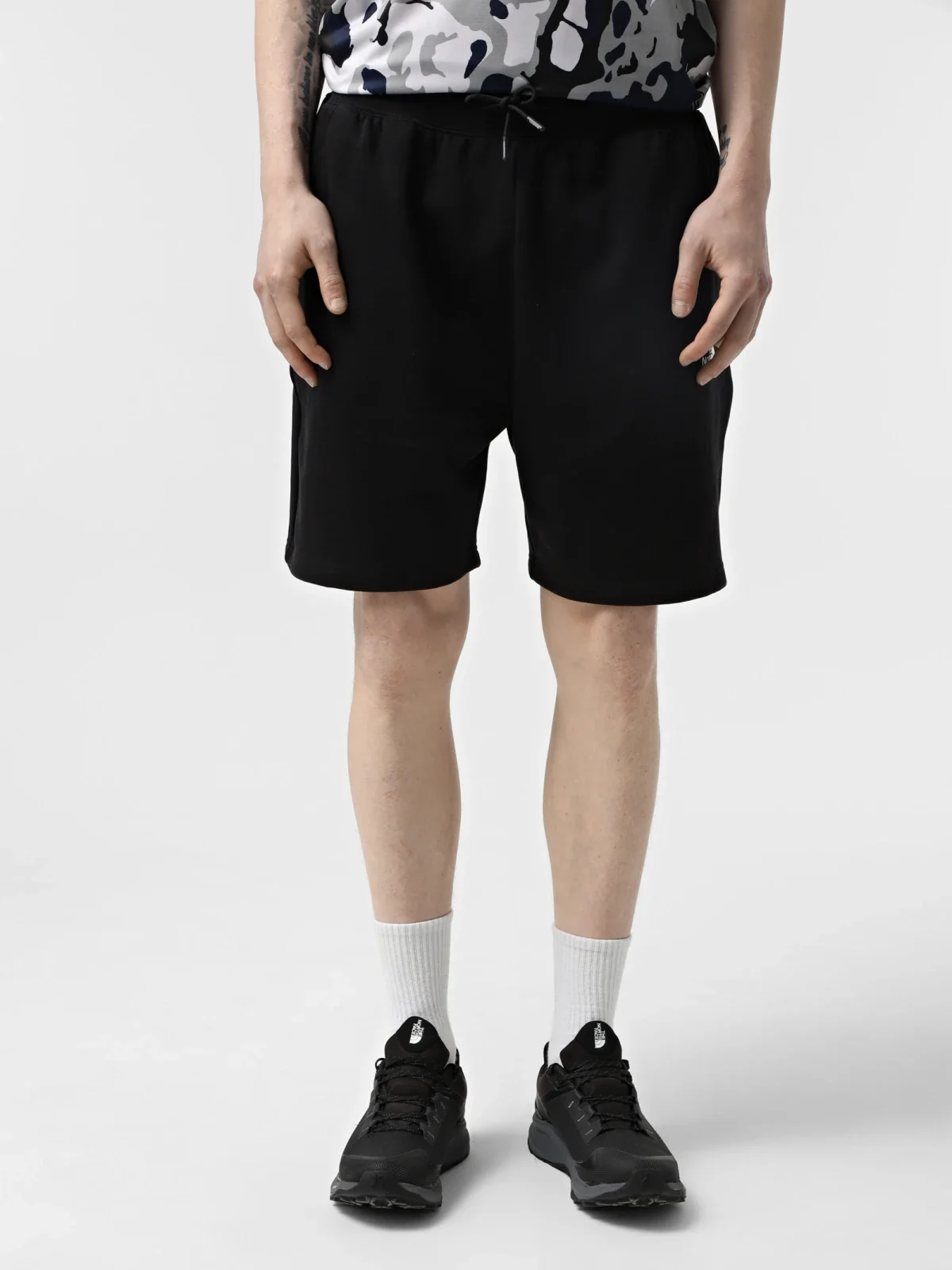 Шорти чоловічі The North Face Essential Relaxed Shorts Black (0A8C2GJK31)