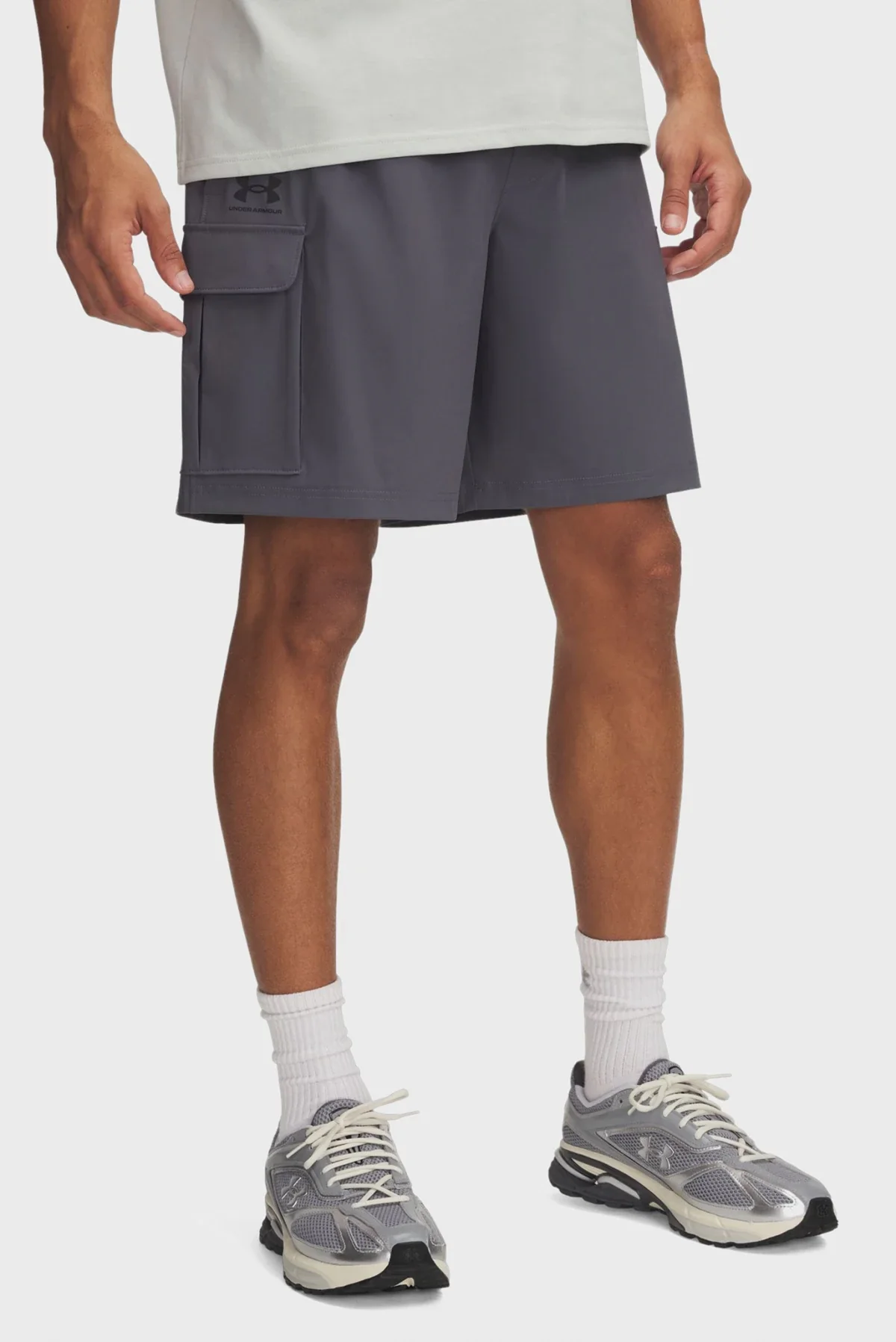 Шорти чоловічі Under Armour Vibe Woven Cargo Short Grey (1386560-025)