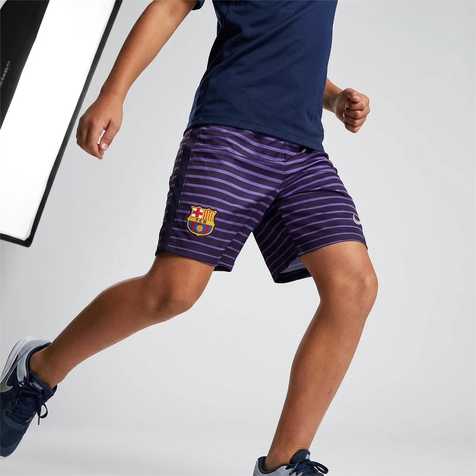 Шорти дитячі Nike 2016-17 Barcelona Nike Training Squad (844717-524)
