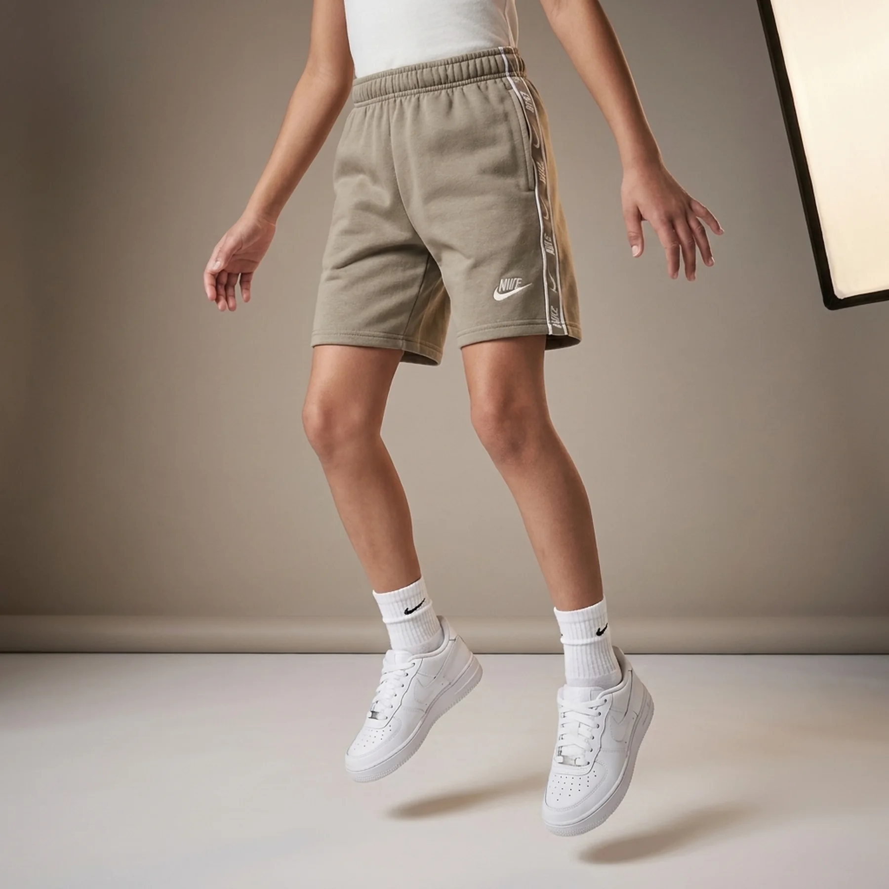 Шорти дитячі Nike Shorts Repeat (DV0327-351)