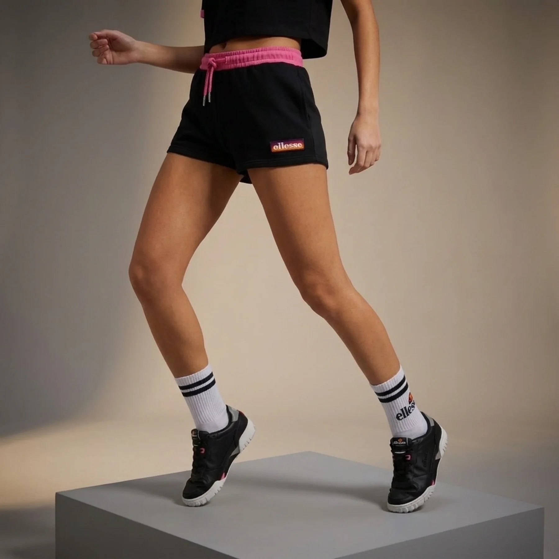 Шорти SGI11073E0V-BLACK Ellesse 10 (44-46) Чорний