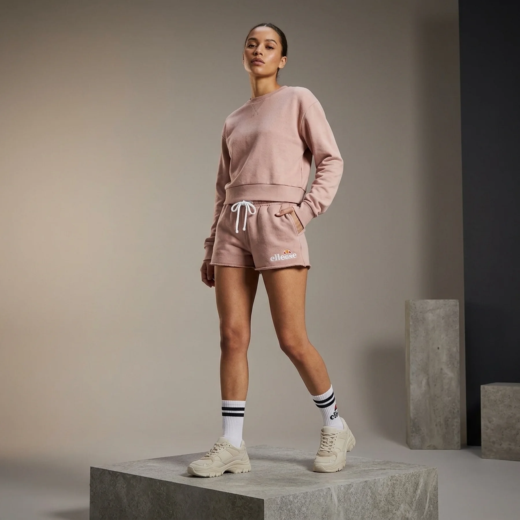 Шорти жіночі Ellesse Colieur Short (SGM14015-PINK)