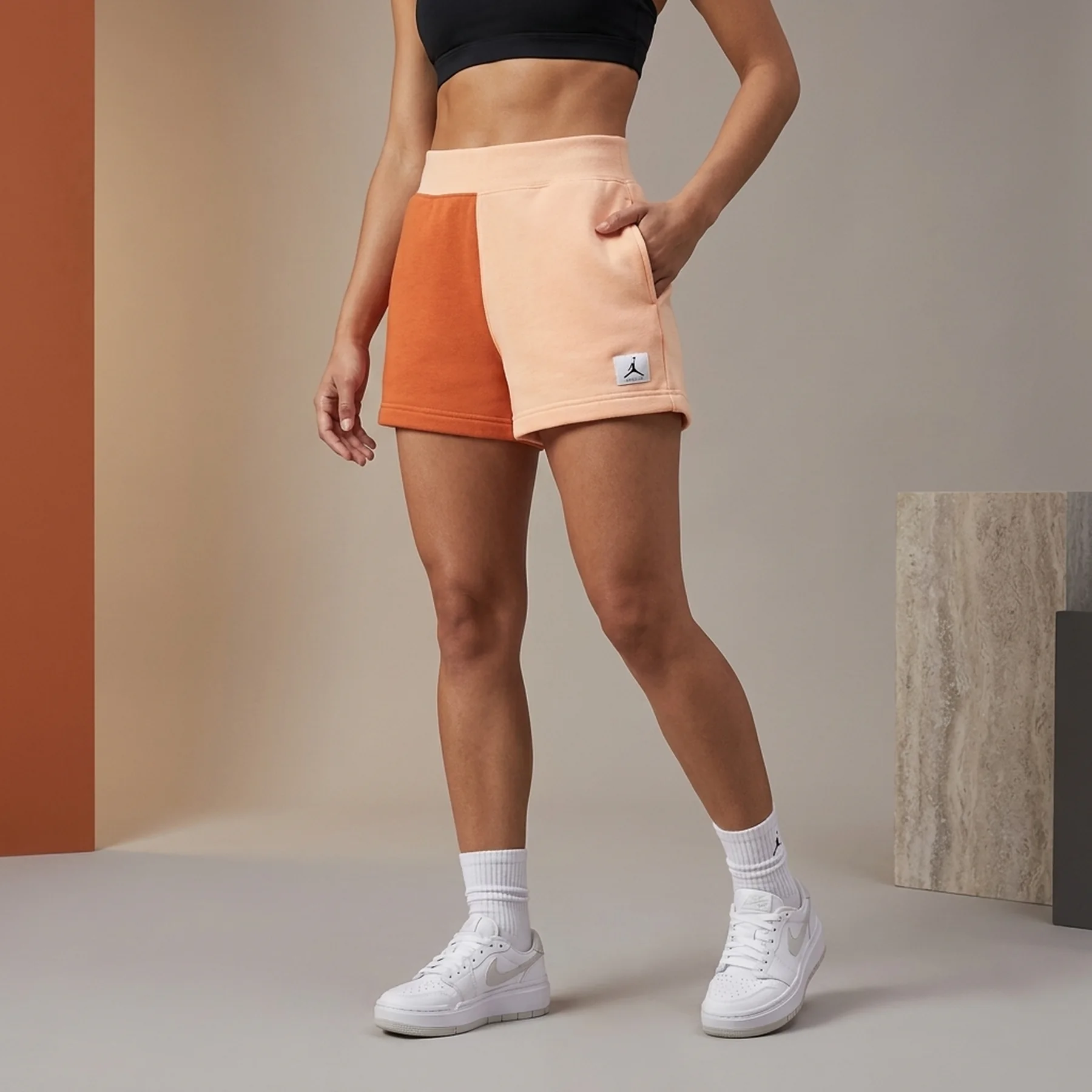 Шорти жіночі Jordan Fleece Shorts Peach (DX0391-812)