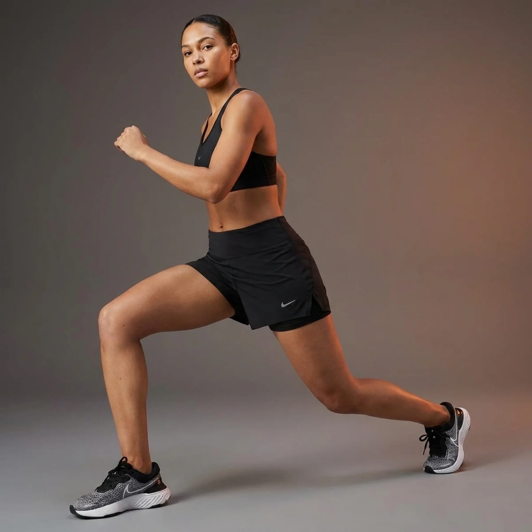 Шорти жіночі Nike Dri-Fit Swift Womens Mid-Rise (DX1029-010)