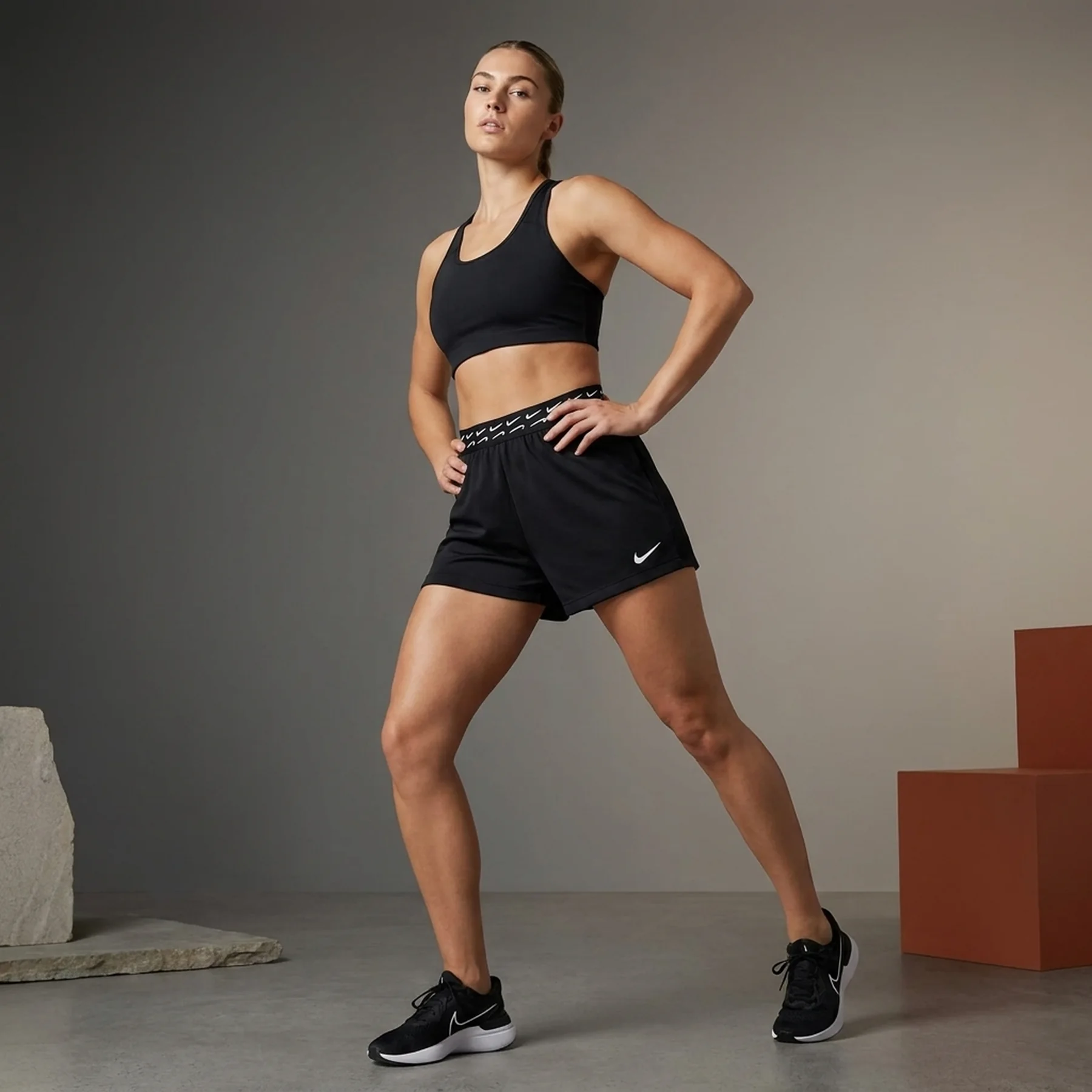 Шорти жіночі Nike G Nk Df Trophy (FB1092-010)