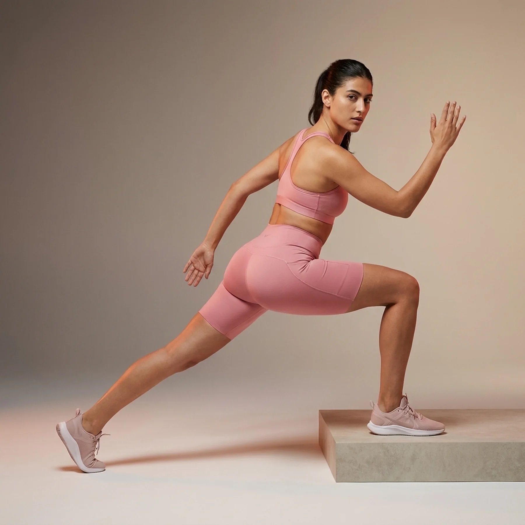 Шорти жіночі Nike Go Pink (DQ5925-618)
