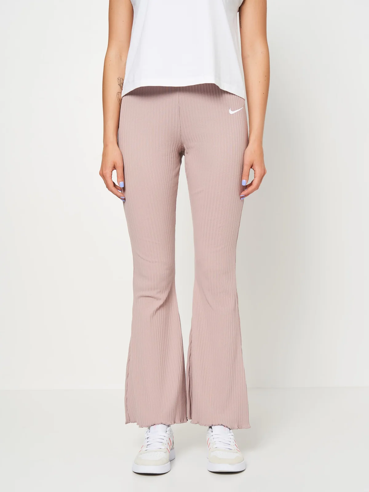 Шорти жіночі Nike High-Waisted Ribbed Jersey Shorts (DV7862-272)