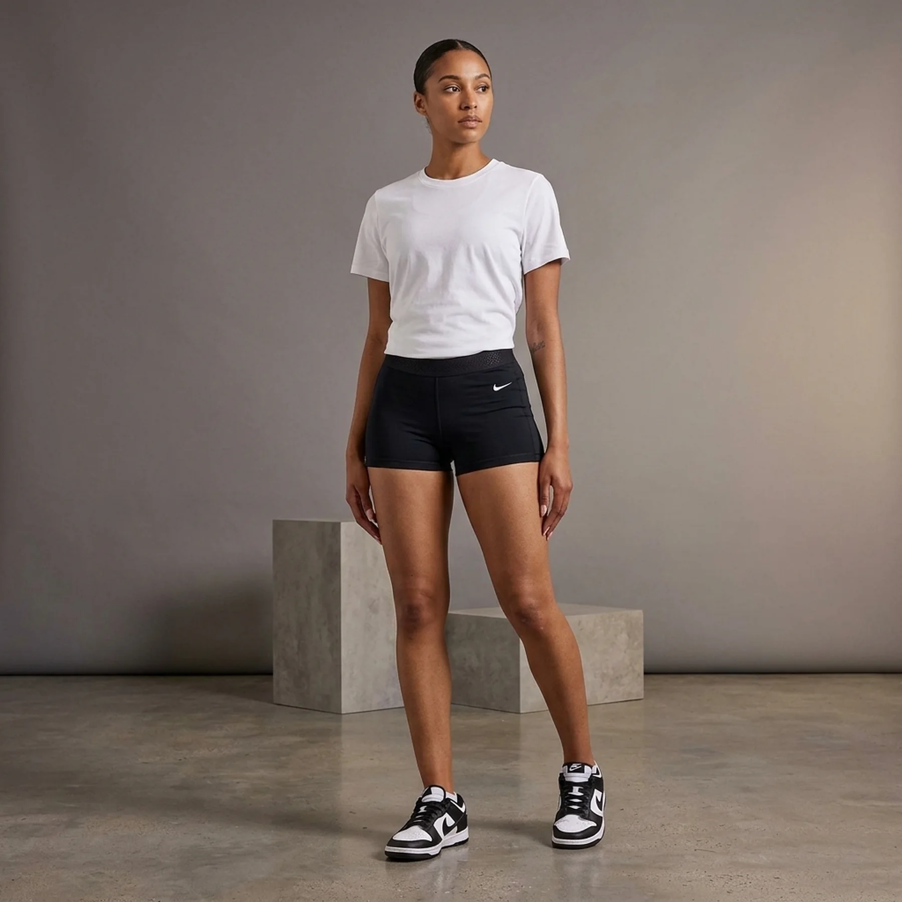 Шорти жіночі Nike Mid-Rise Mesh-Paneled Shorts Black (FN3336-010)