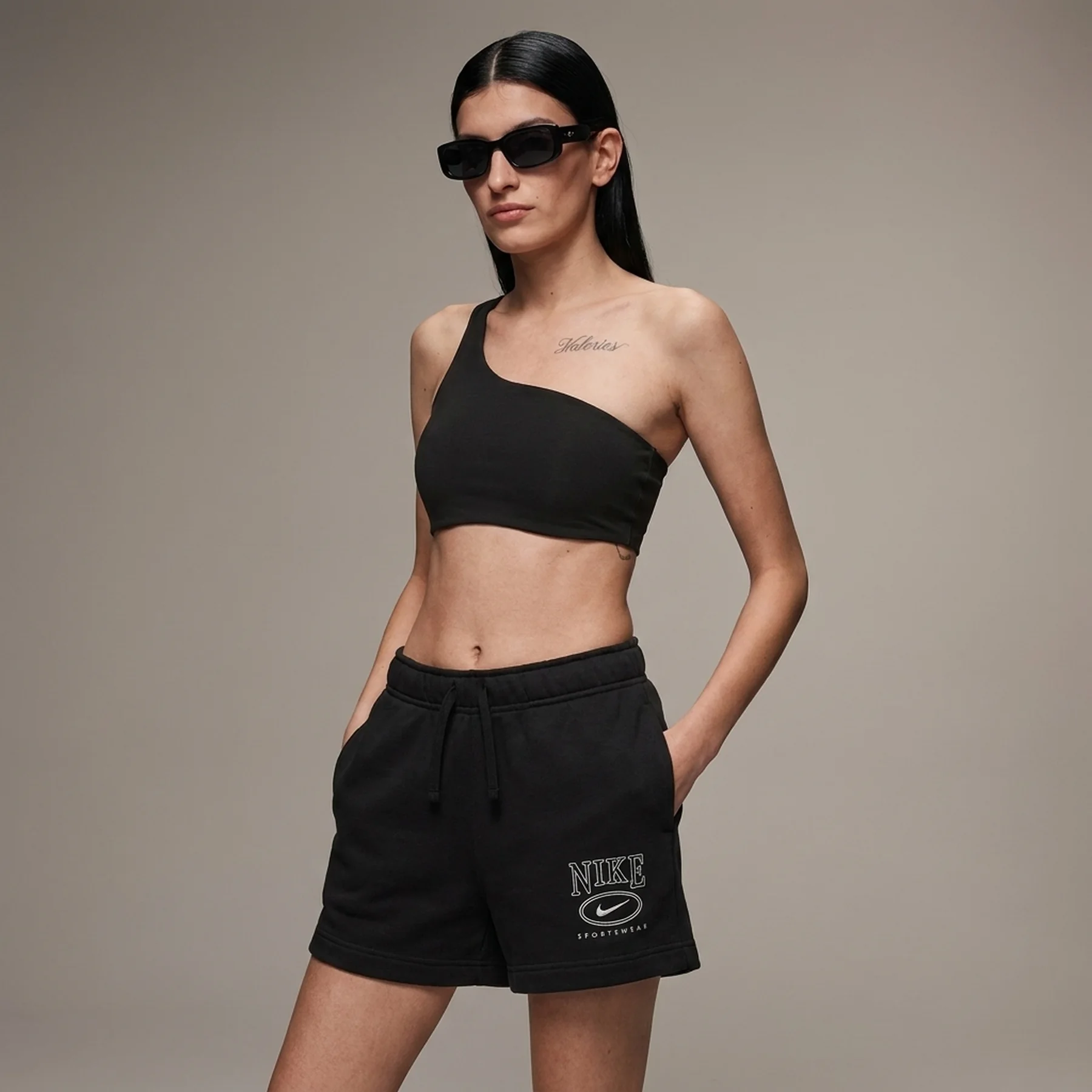 Шорти жіночі Nike Sportswear Club Fleece Graphic Shorts (HJ1282-010)