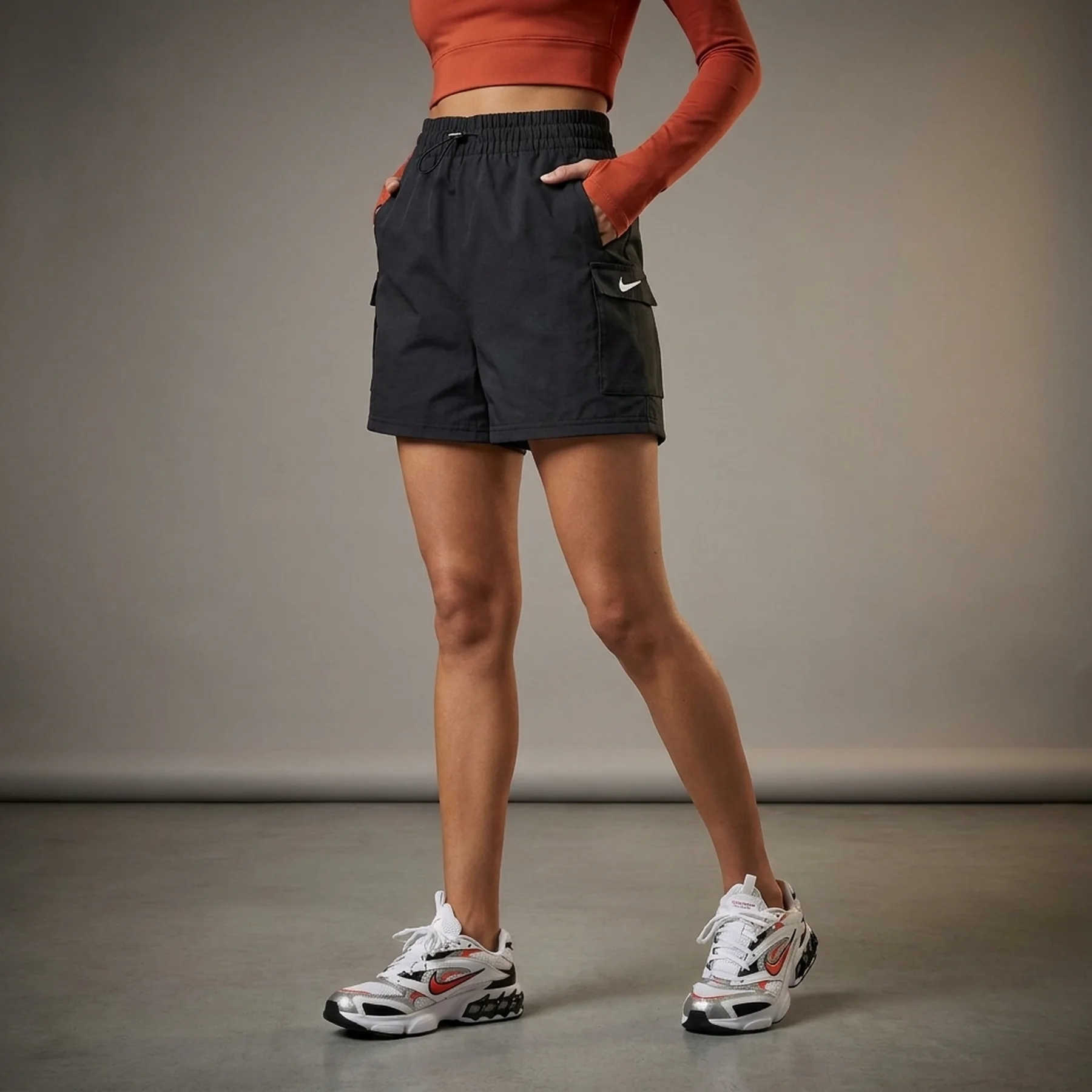 Шорти жіночі Nike Sportswear Swoosh Women's Woven Shorts (FJ4887-010)