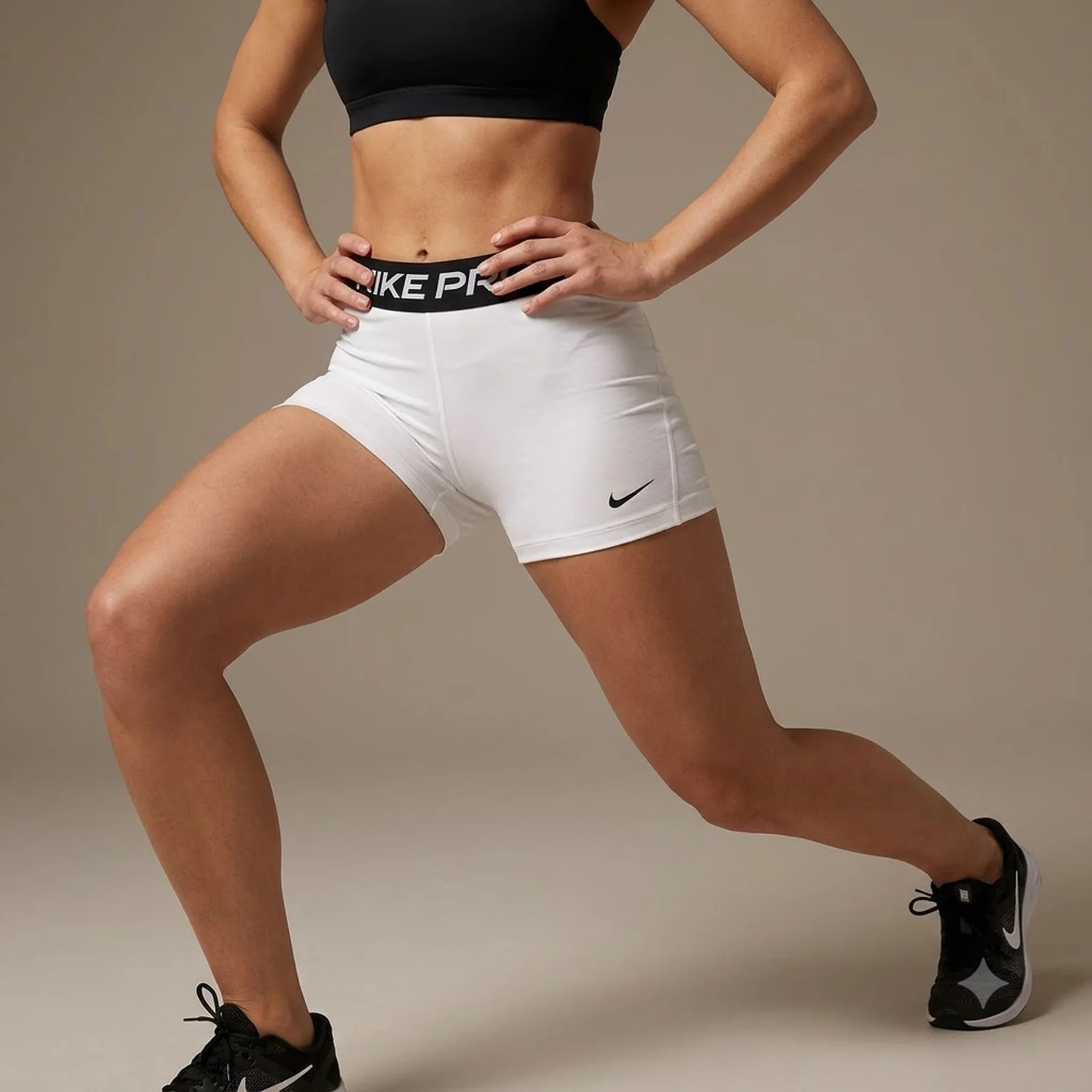 Шорти жіночі Nike Womens 3 Shorts White Cz9857-100 (CZ9857-100)