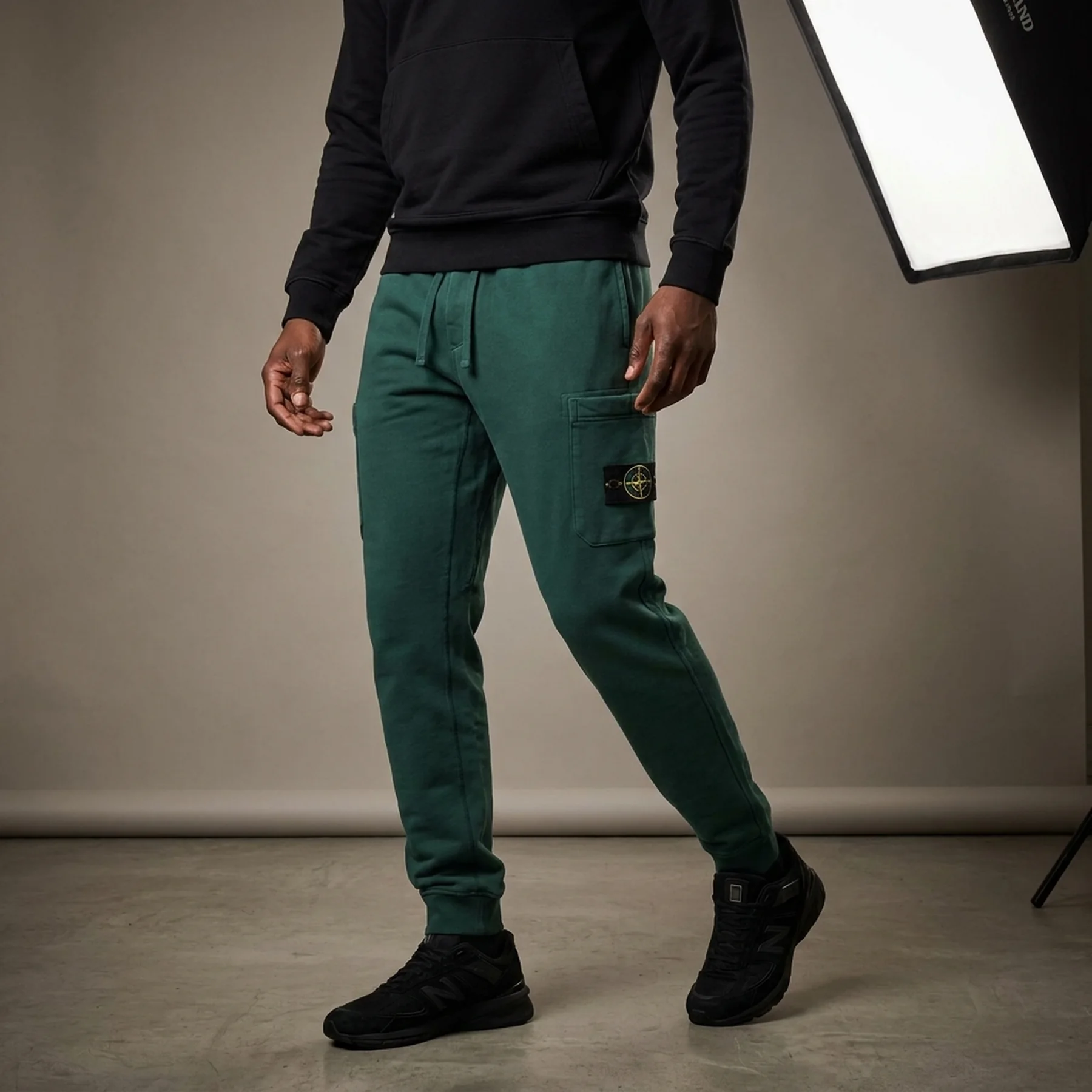 Штани чоловічі Stone Island Cuffed Joggers Green