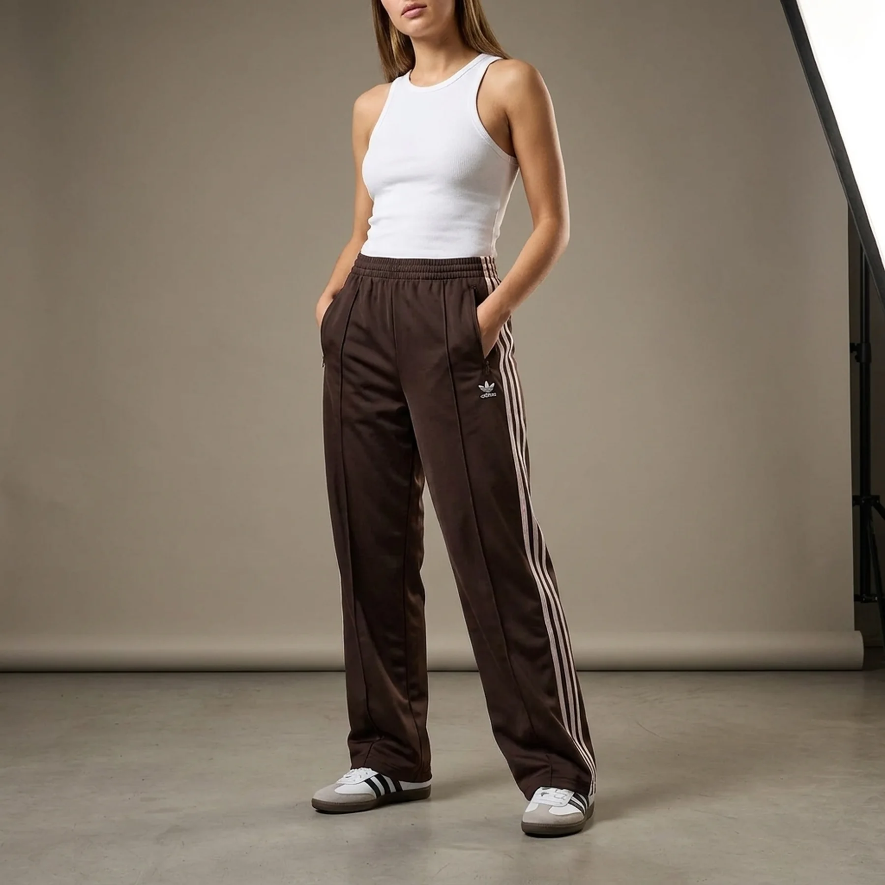 Штани FB LOOSE TP KD3664 Adidas 2XS Коричневий