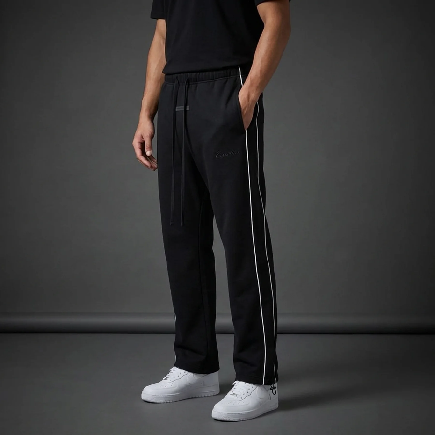 Штани Fear of God Essentials Relaxed Sweatpant With Piping Essentials