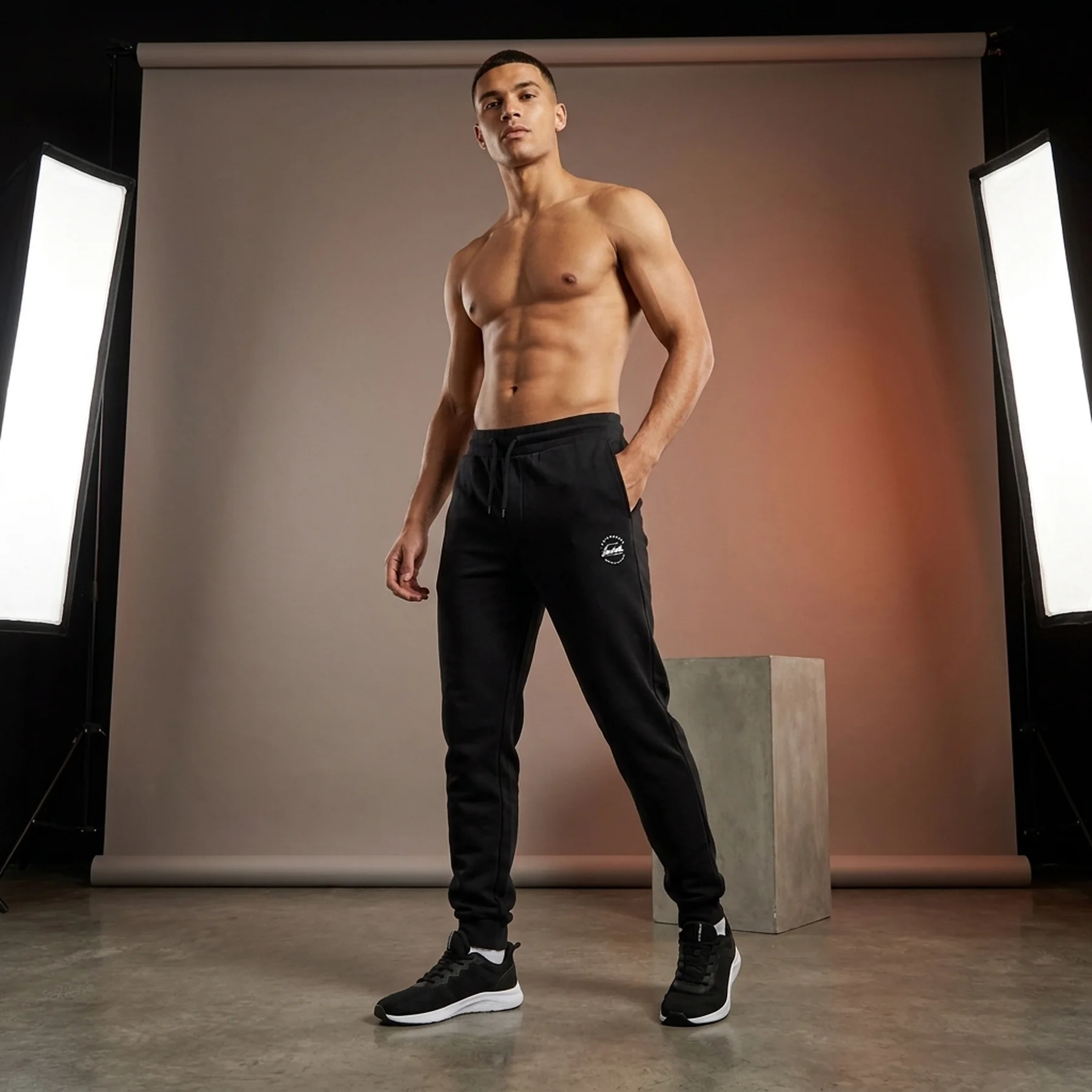 Штани JWHARTHUR JJSWEAT PANTS IMP 12218595-Black Jack & Jones XXL Чорний