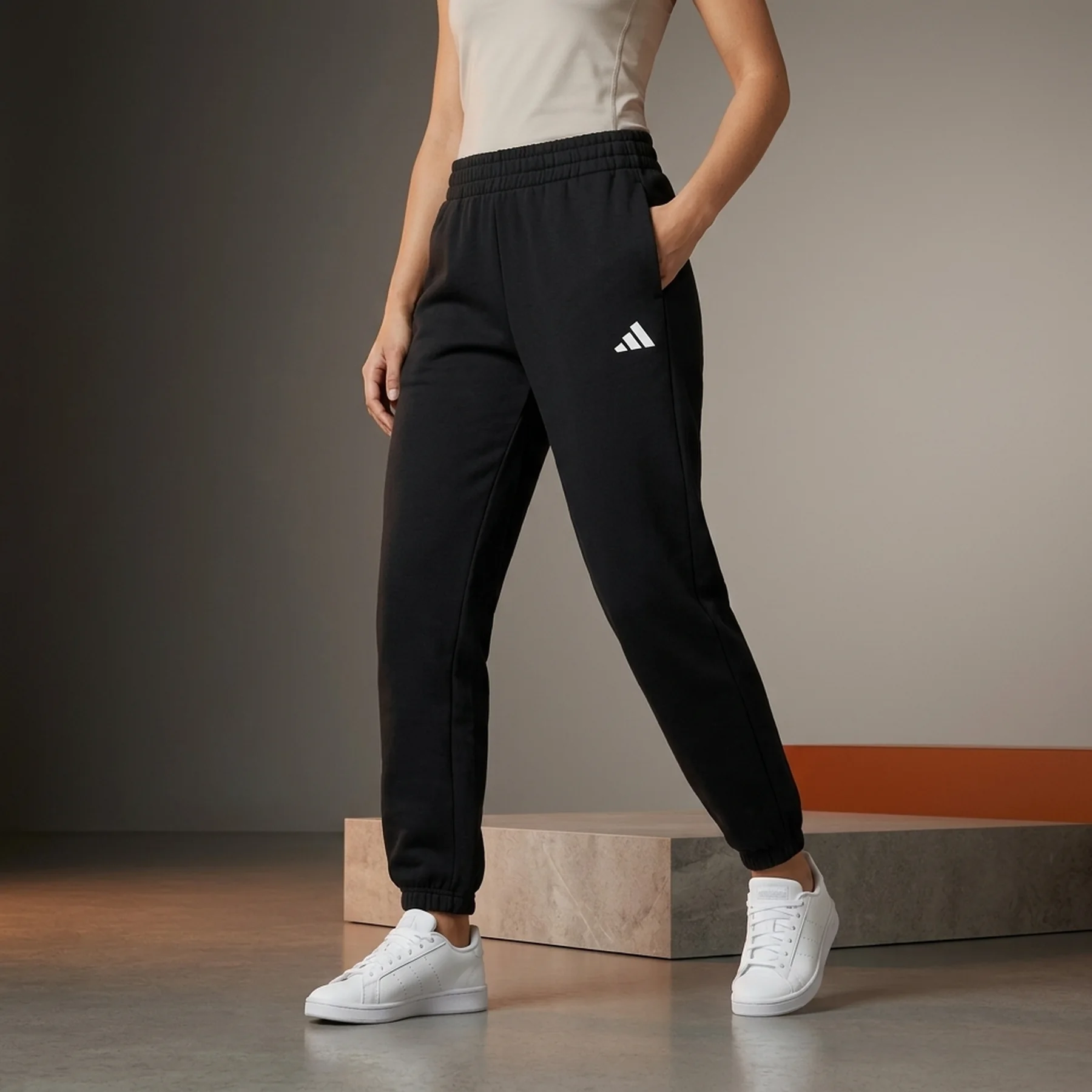 Штани W FI SL PT JE3977 Adidas 2XS Чорний