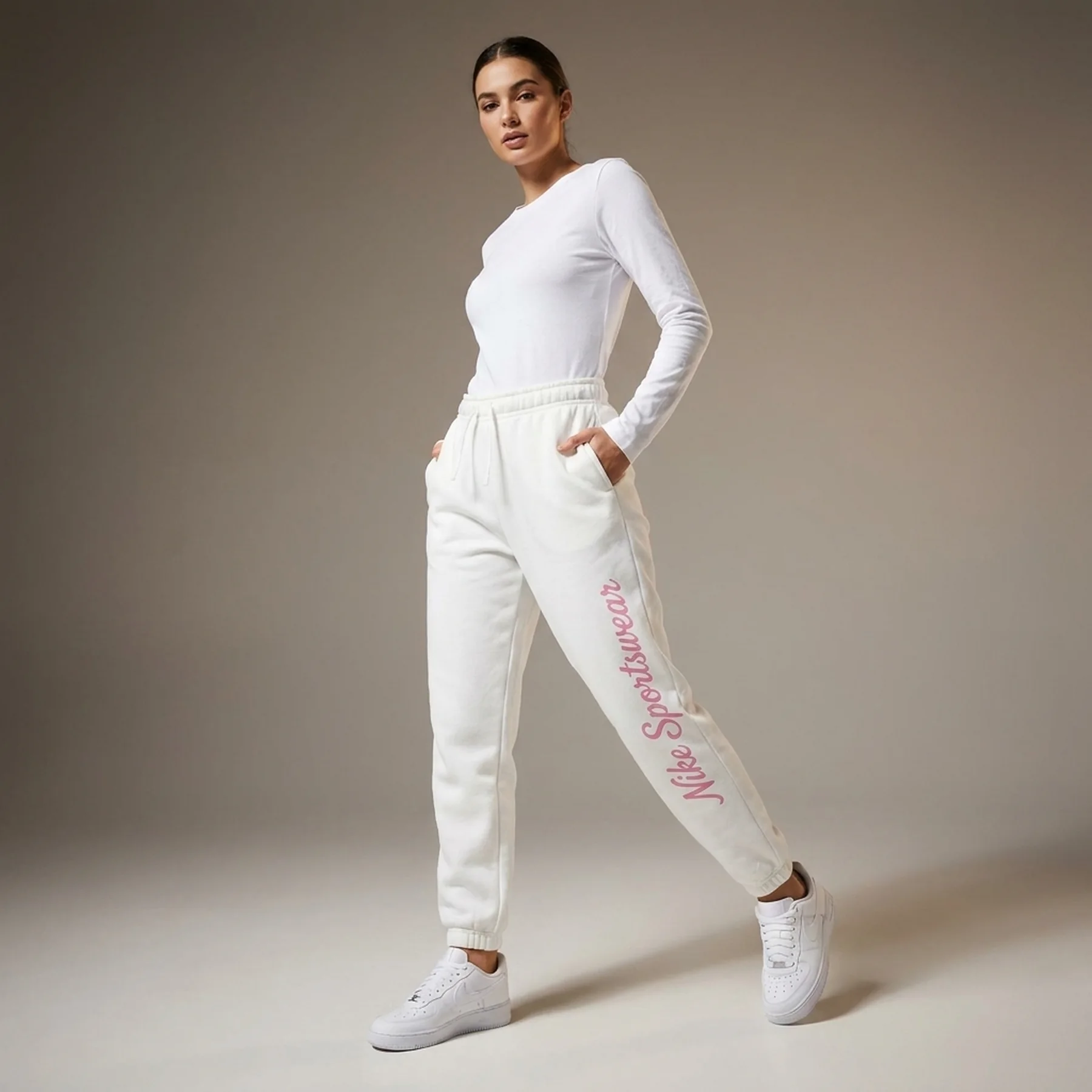 Штани W NSW CLUB FLC GX STD PANT HV2346-133 Nike L Білий