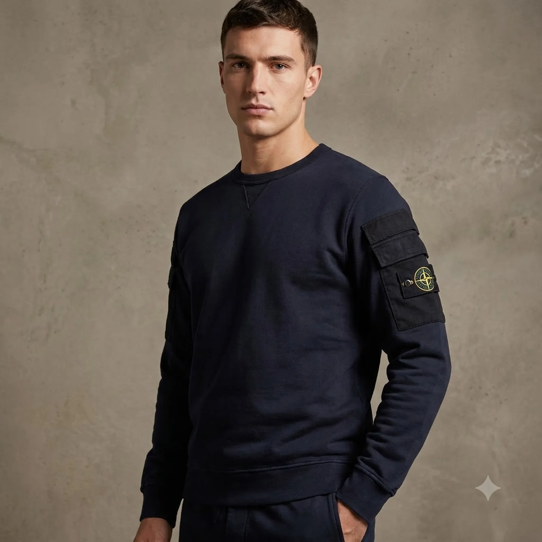 Синій светр Stone Island