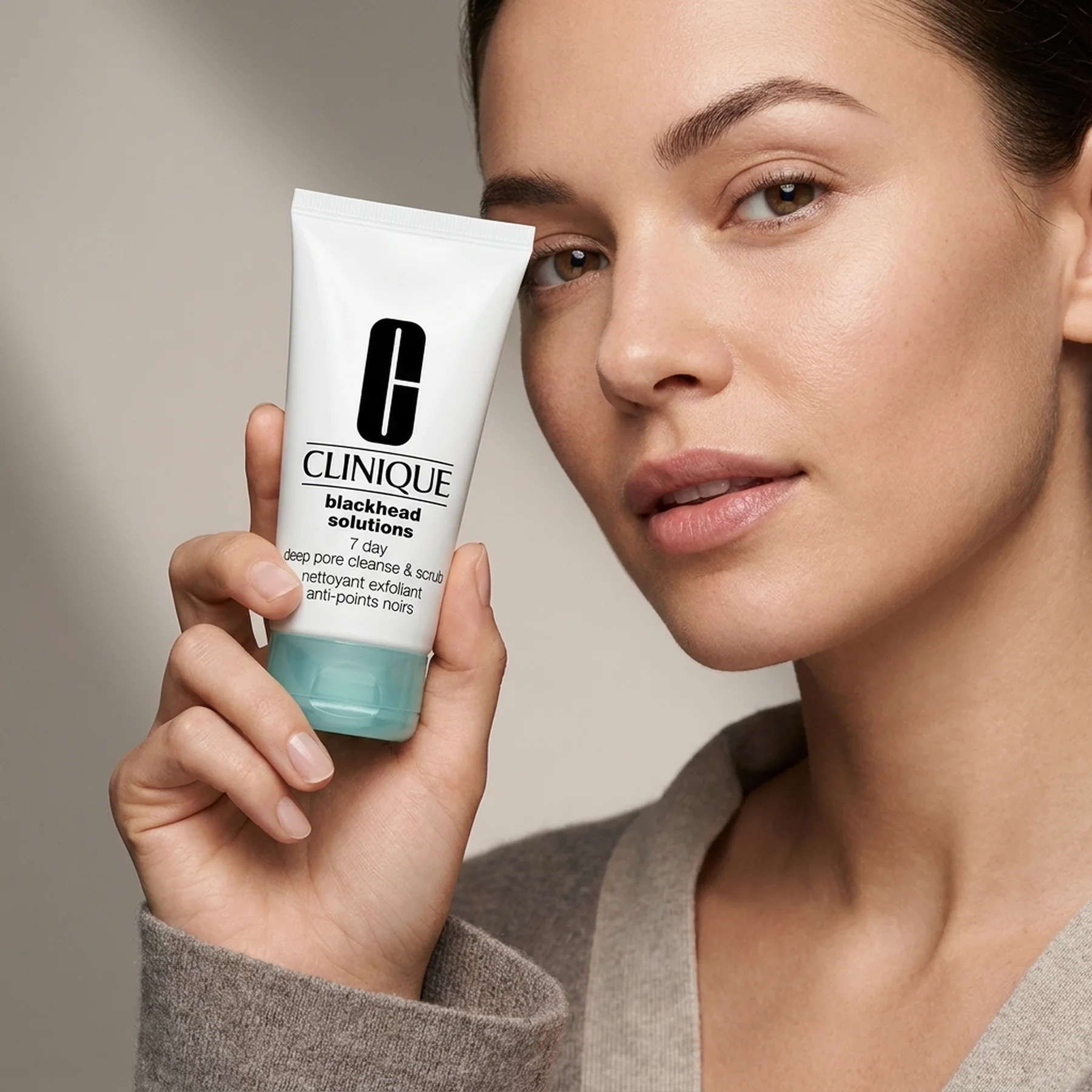 Скраб для глубокого очищения пор за 7 дней Clinique Blackhead Solutions 7 Day Deep Pore Cleanse & Scrub 125 мл