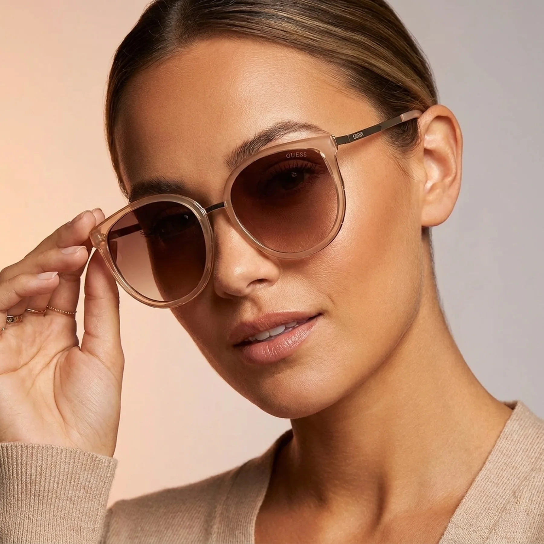 Сонцезахисні окуляри Guess Gradient Teacup 1159810330 (Бежевий, One size)
