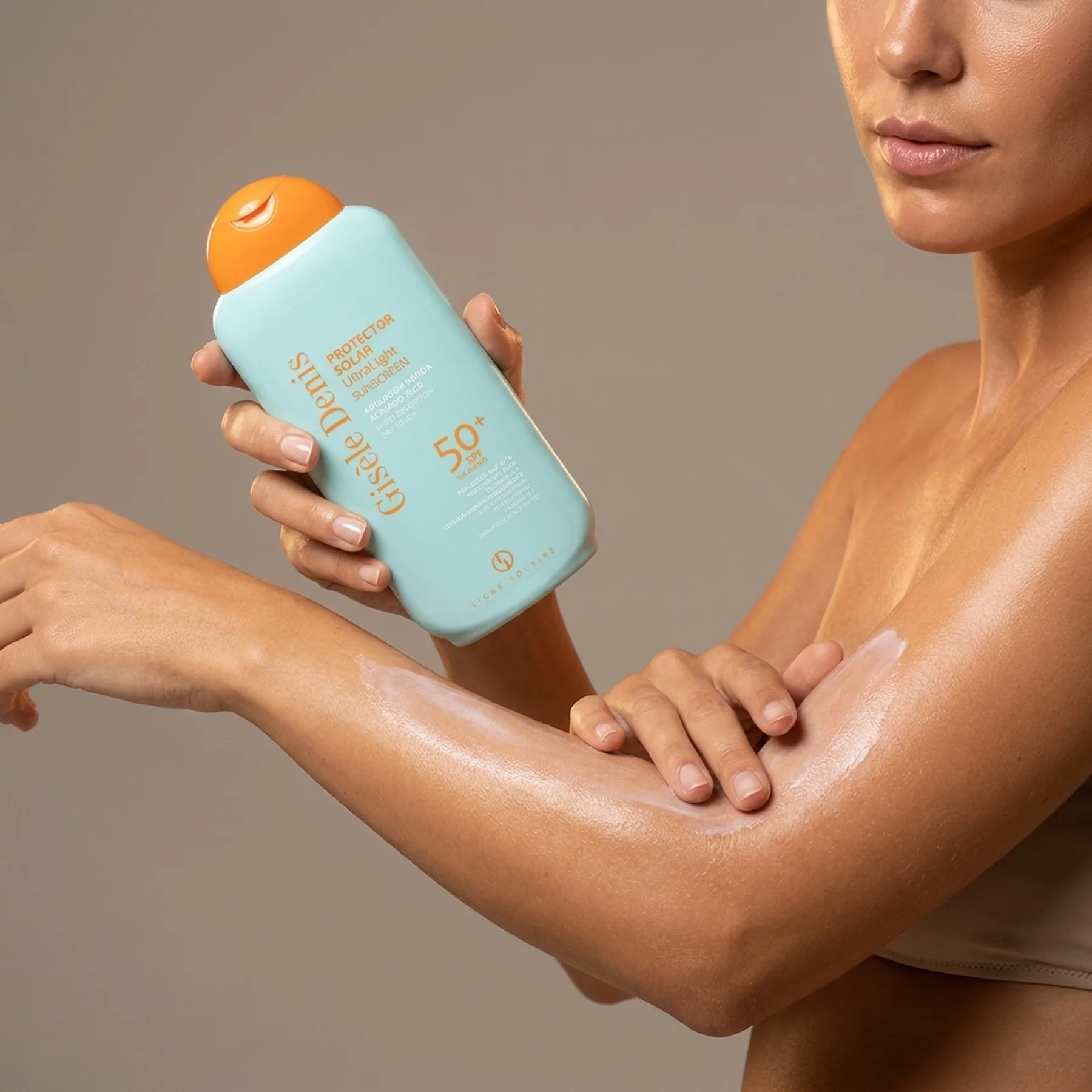Солнцезащитное средство, ультра легкая текстура Gisele Denis Protector Solar Ultralight SPF 50+ 400 мл