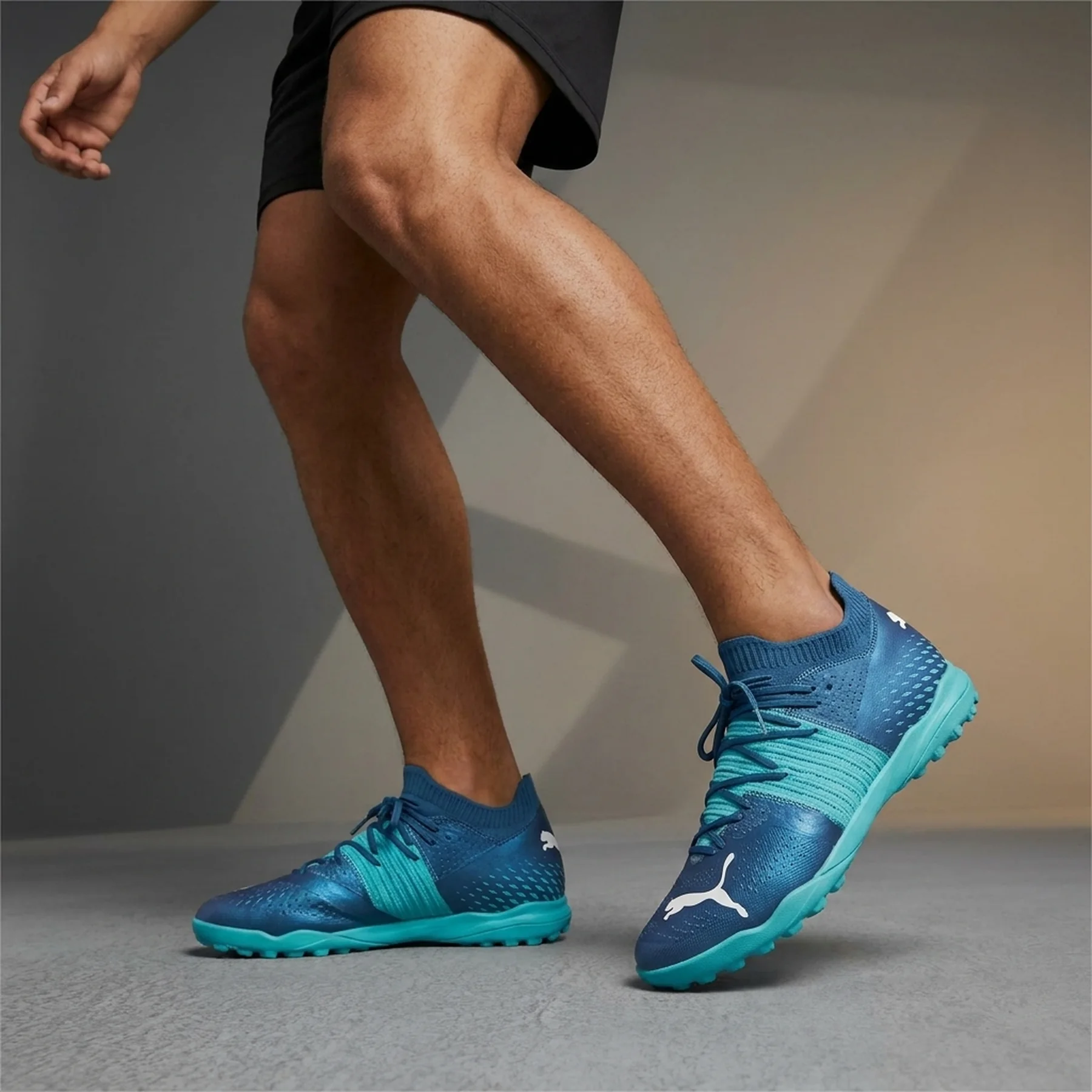 Сороканіжки Puma Future 7 Play TT 107943_01, розмір 42 (27 см)