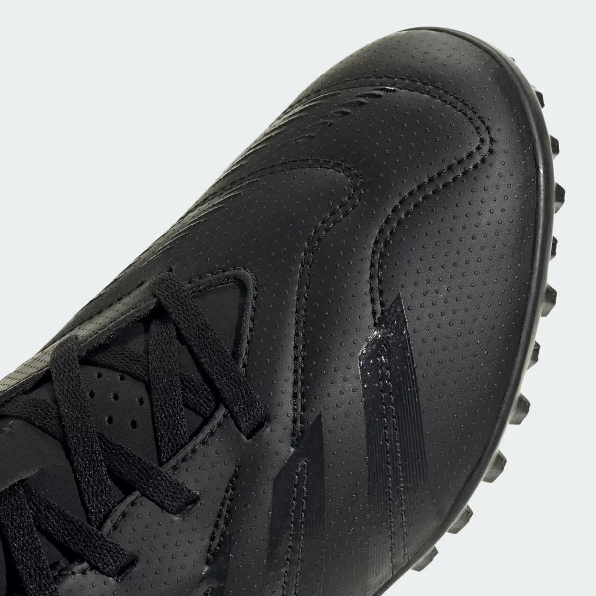 Сороконіжки Adidas Guayos Predator Club IF6397