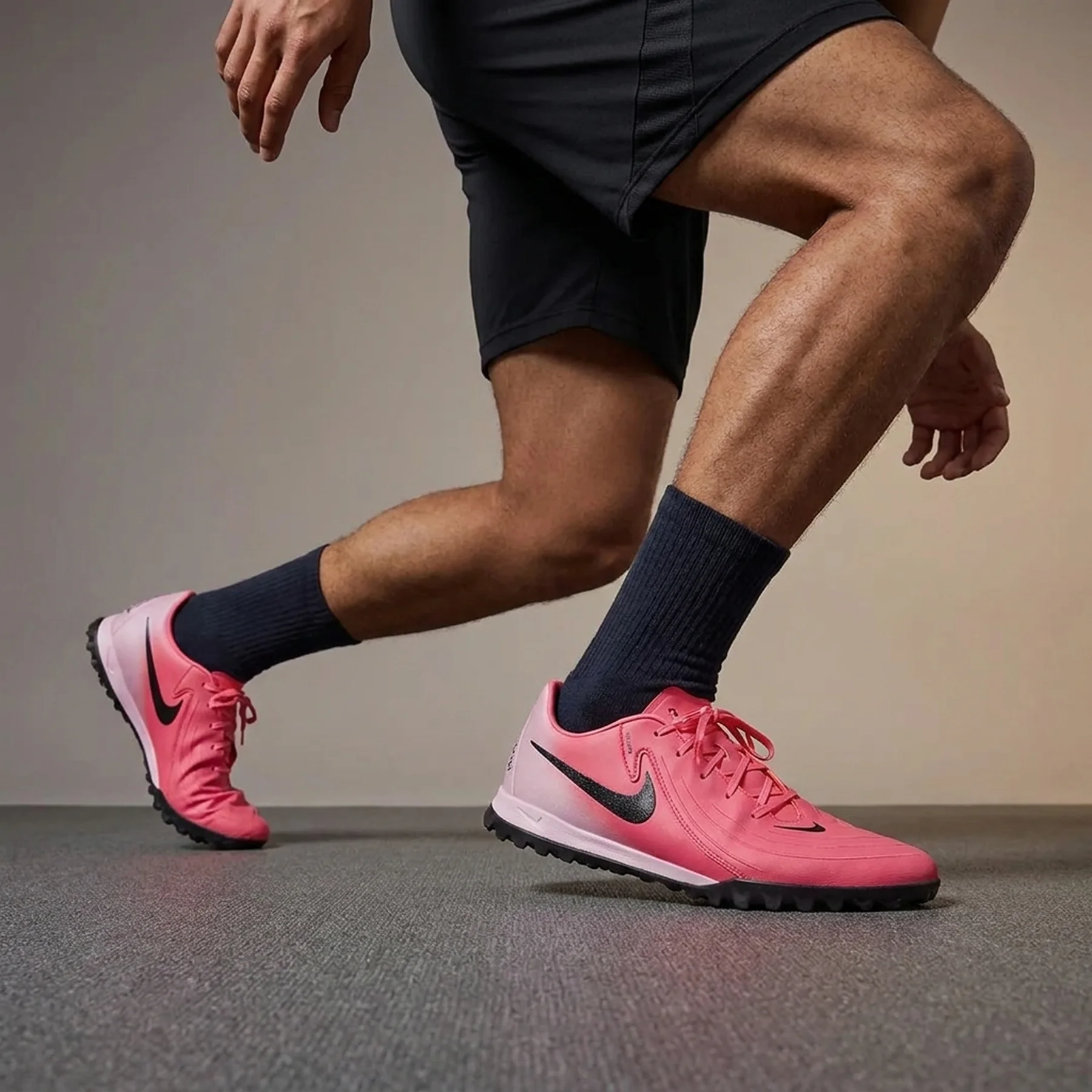 Сороконіжки чоловічі Nike Phantom Gx Ii Academy Tf (FJ2577-600)