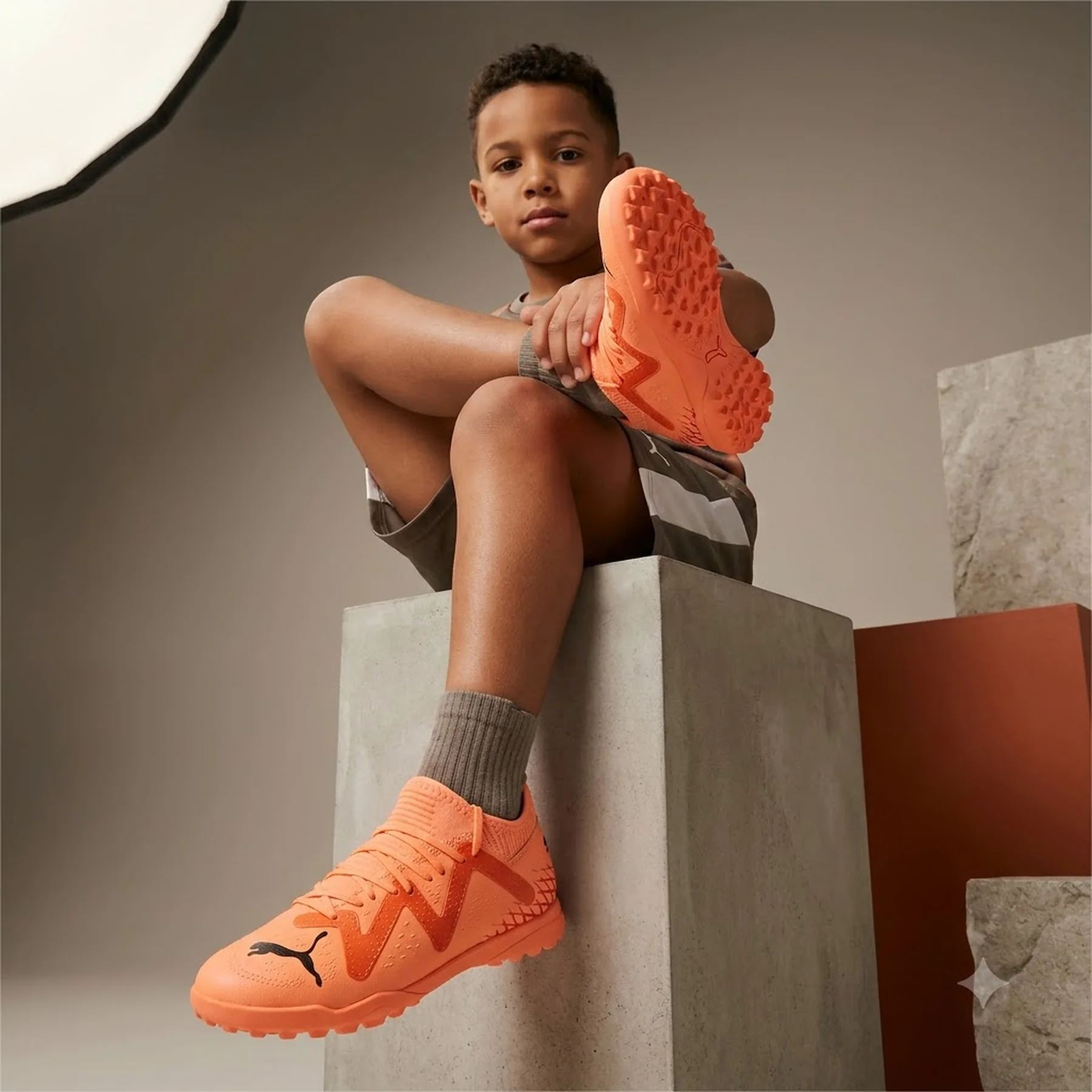 Сороконіжки дитячі PUMA Future 8 Play 108626_03 розмір 37