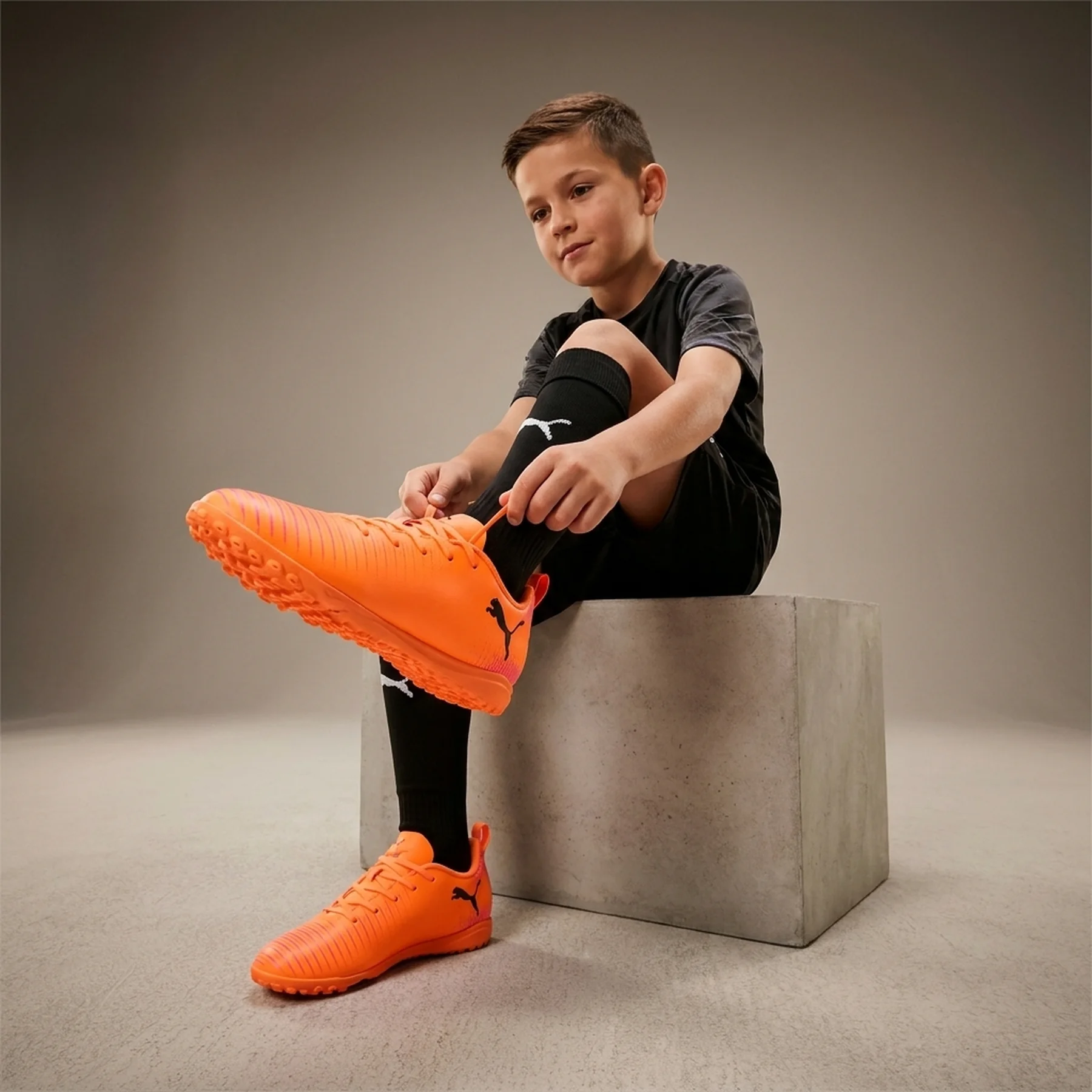 Сороконіжки дитячі PUMA Future 8 Play 108626_03 розмір 38.5