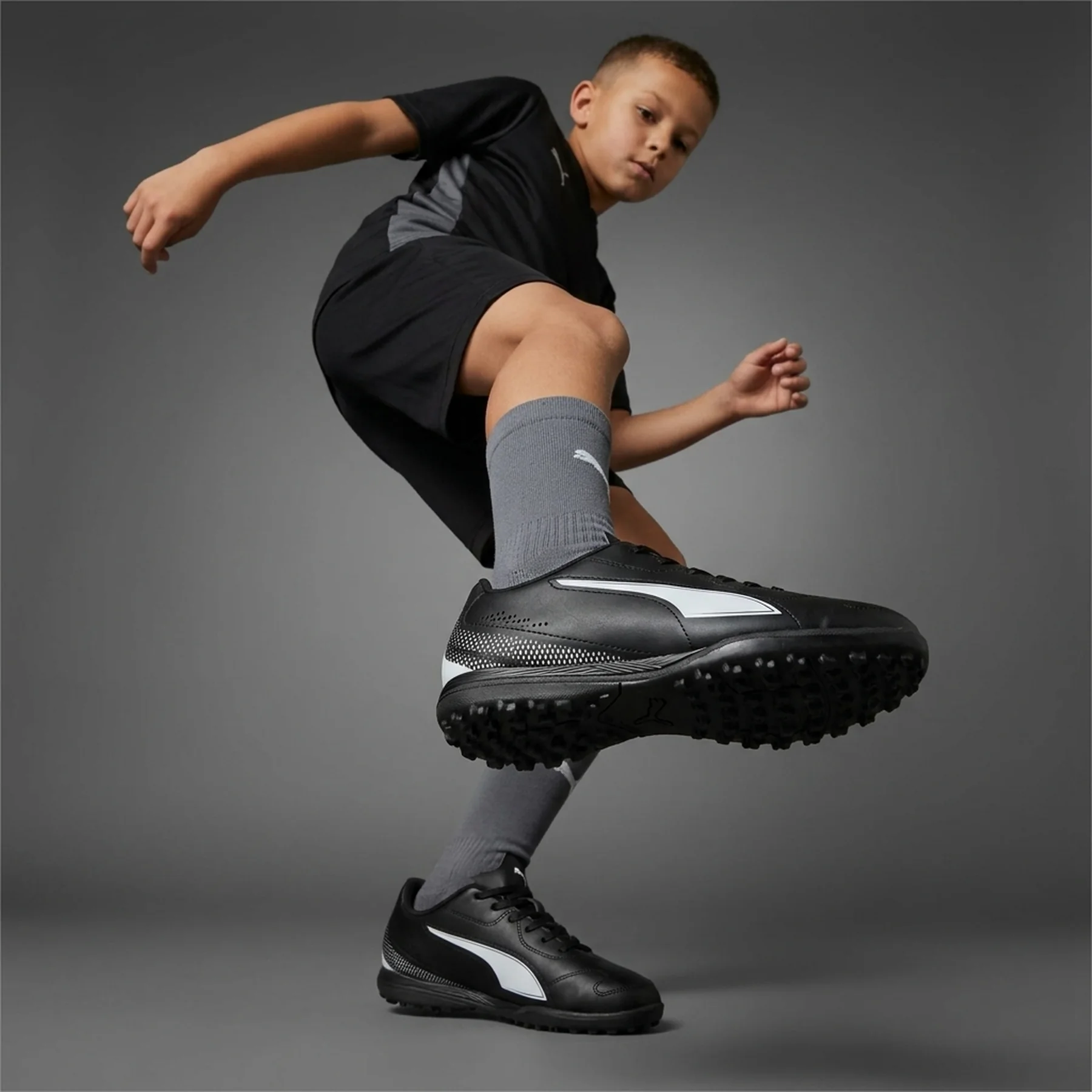 Сороконіжки дитячі Puma VITORIA II TT Jr