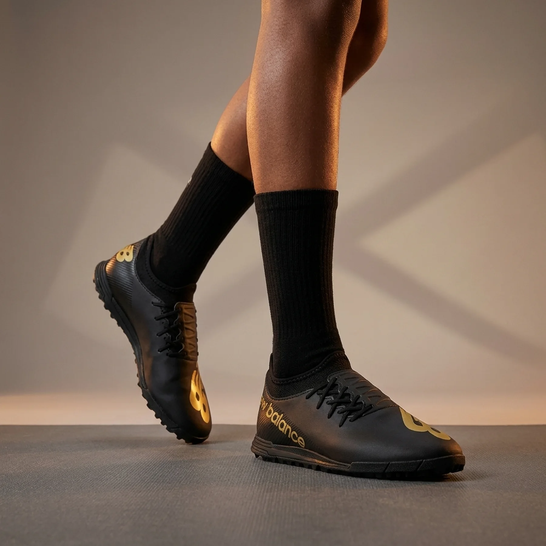 Сороконіжки Furon V7 Dispatch JNR TF SJF3TBK7(40)